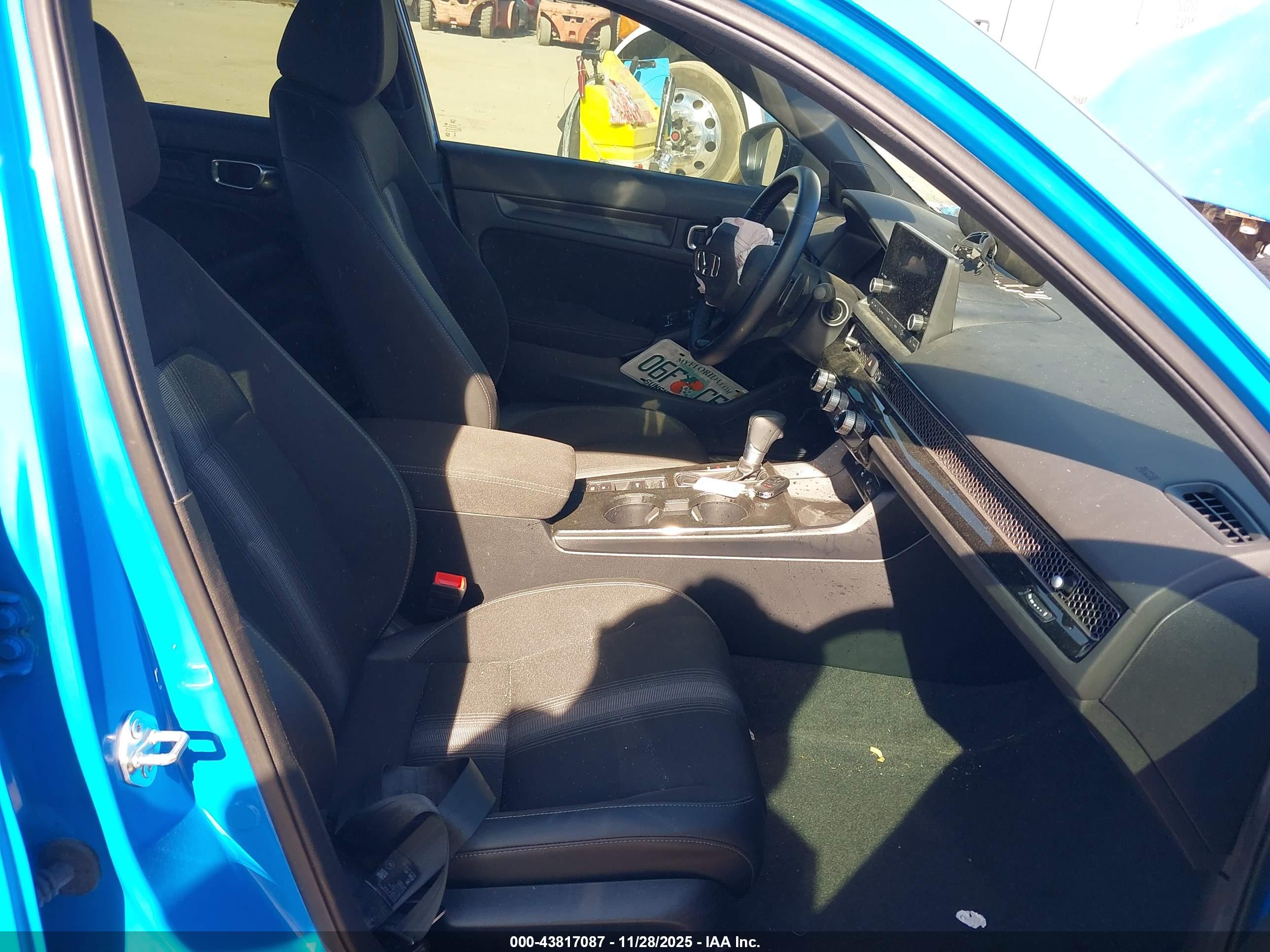 HONDA CIVIC image 5