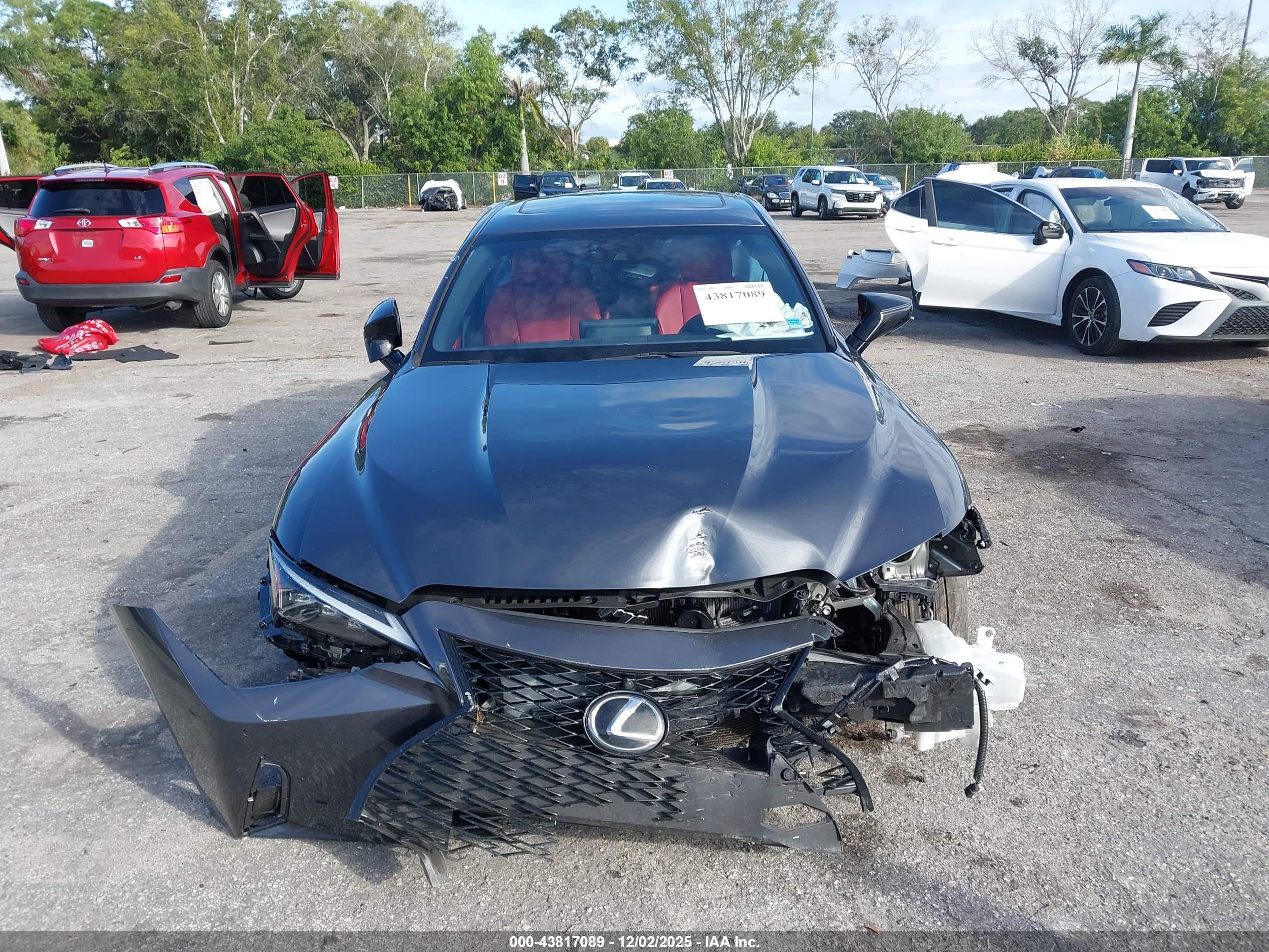 LEXUS IS image 6
