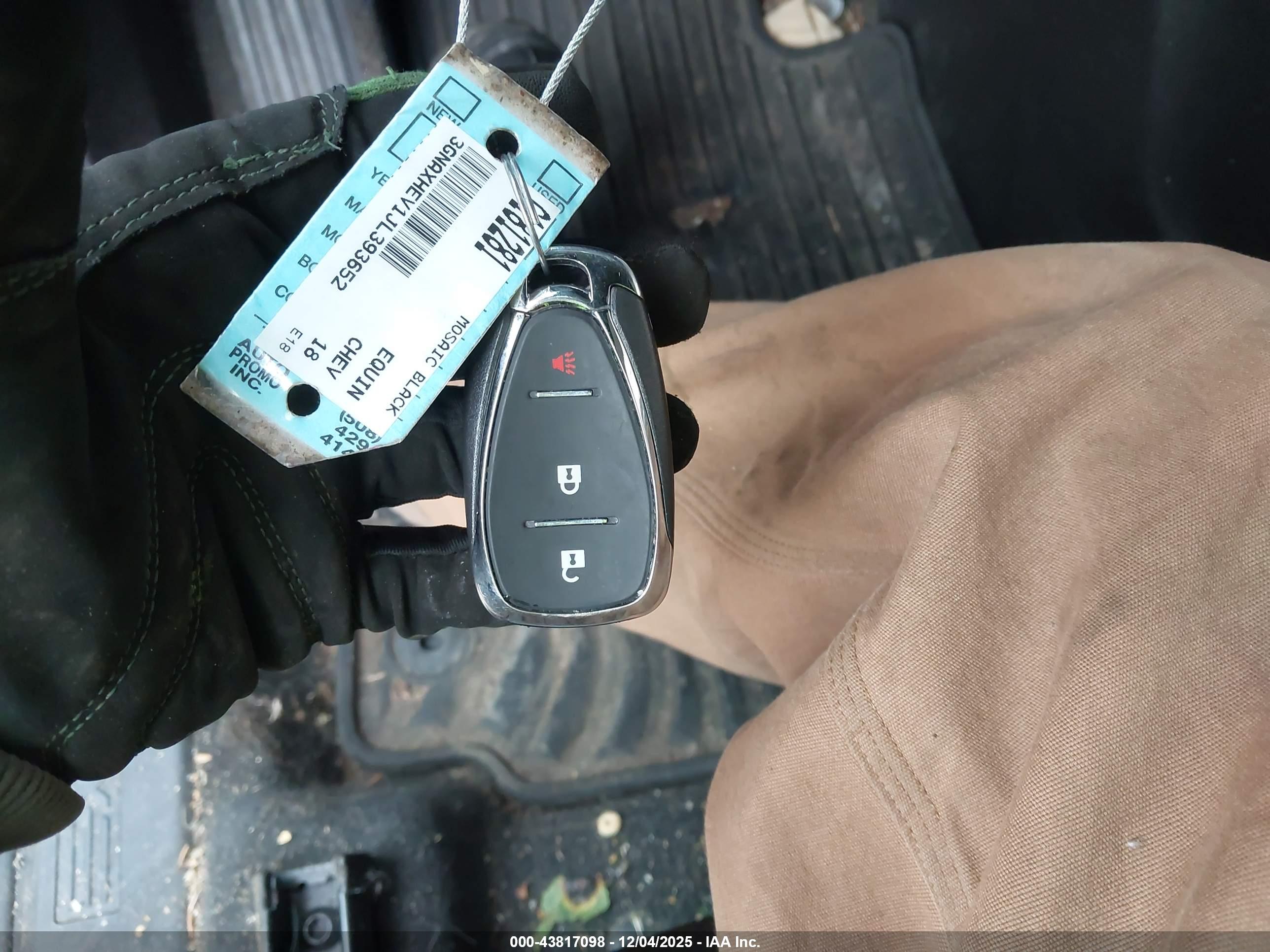 CHEVROLET EQUINOX image 11