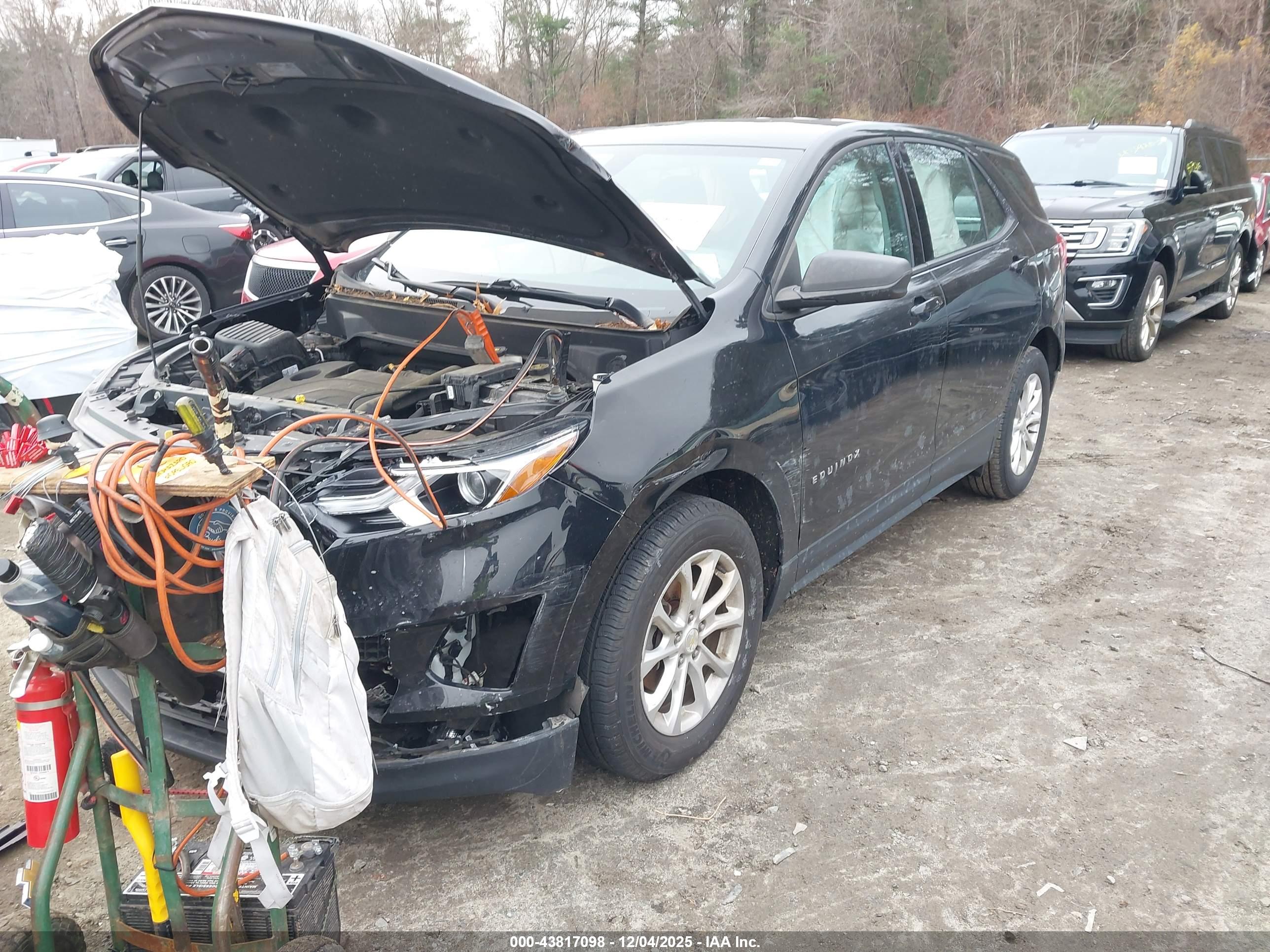 CHEVROLET EQUINOX image 2