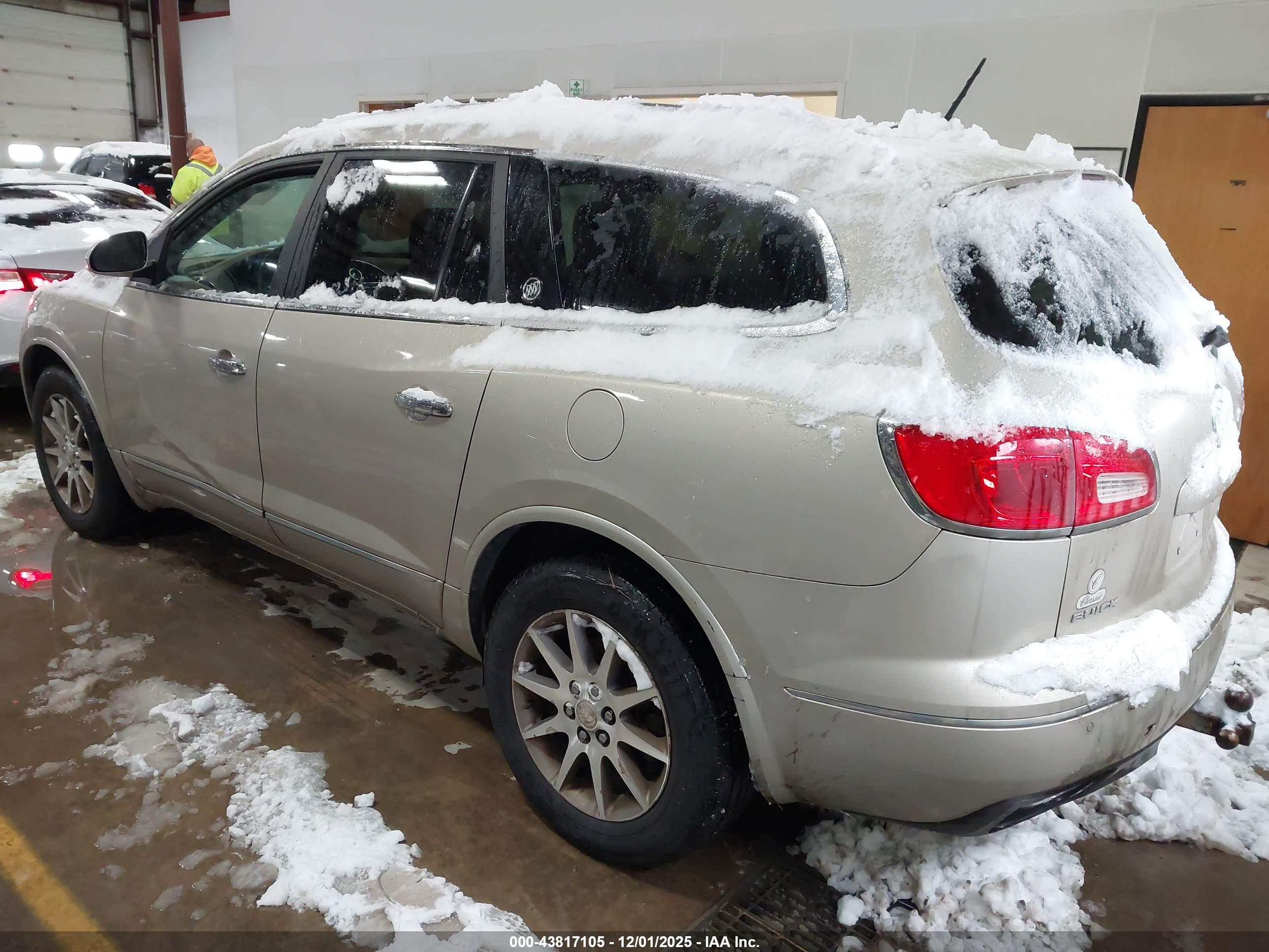 BUICK ENCLAVE image 3