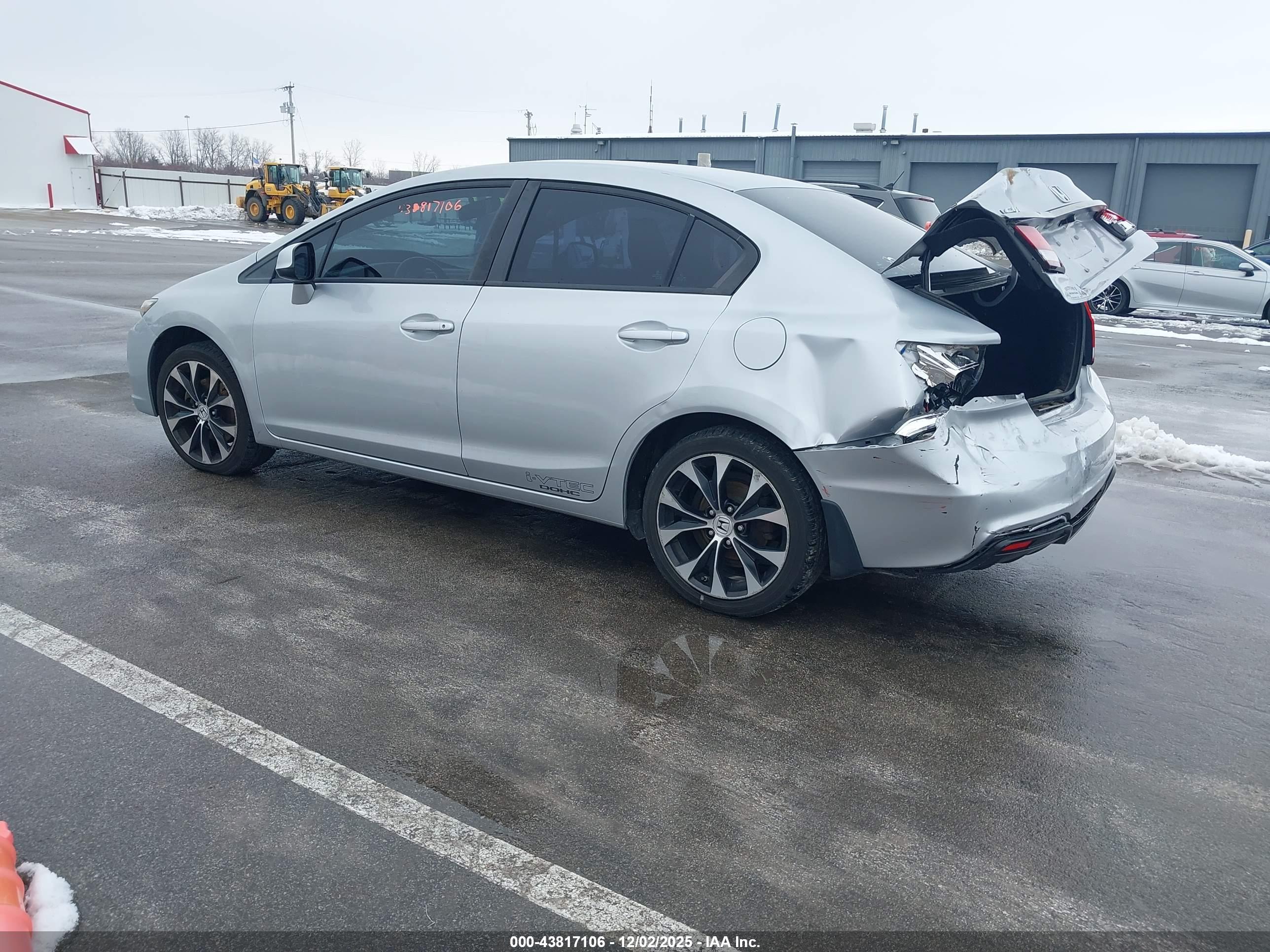 HONDA CIVIC image 3