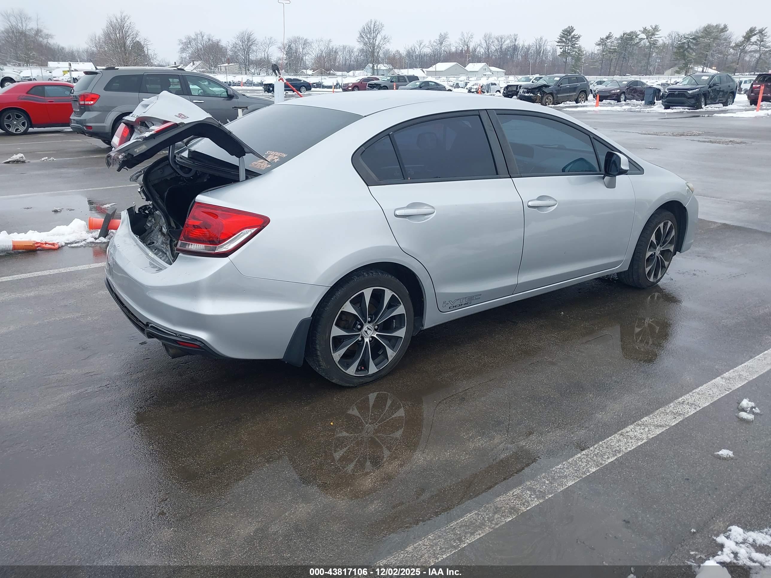 HONDA CIVIC image 4