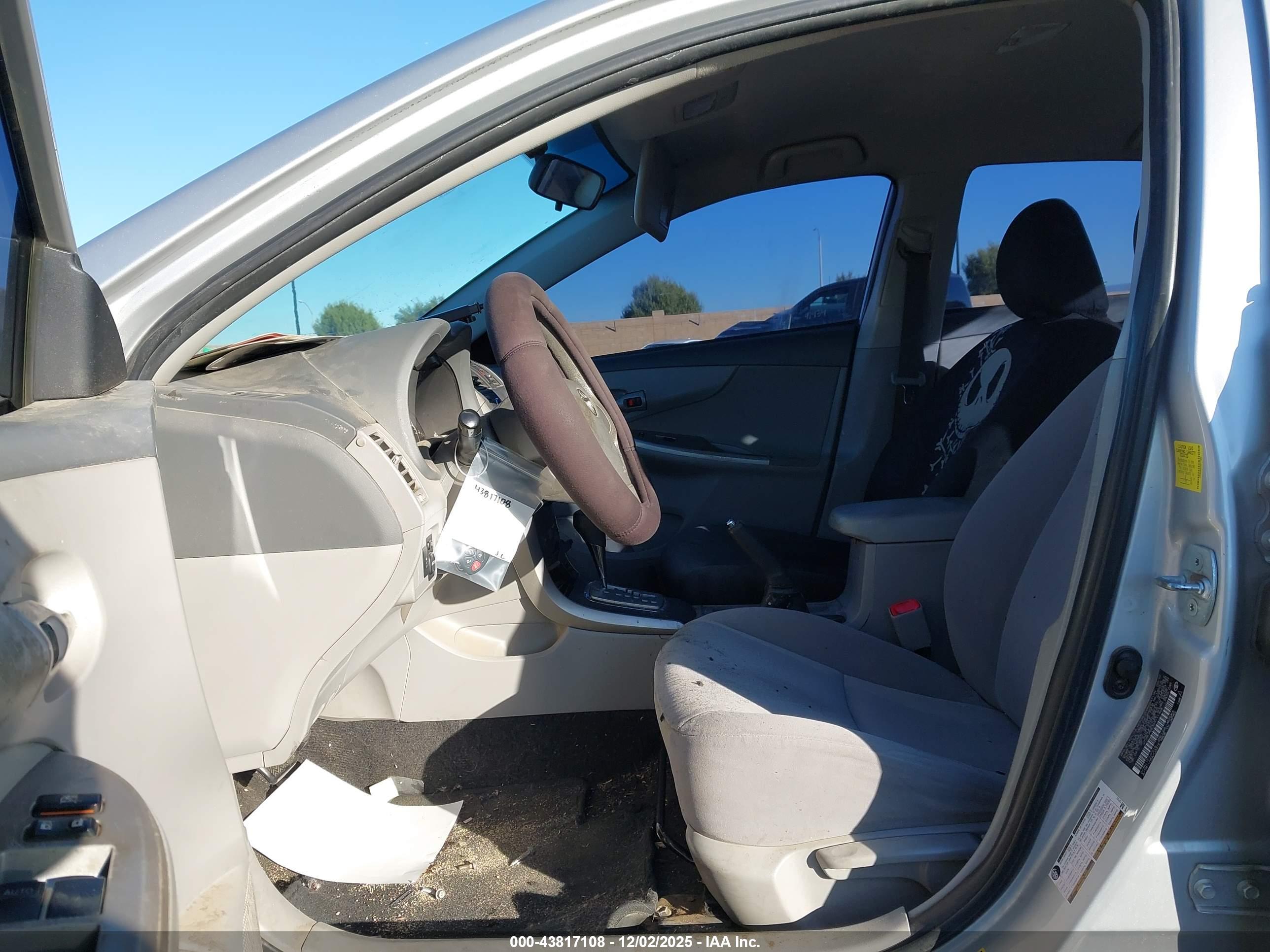 TOYOTA COROLLA image 5