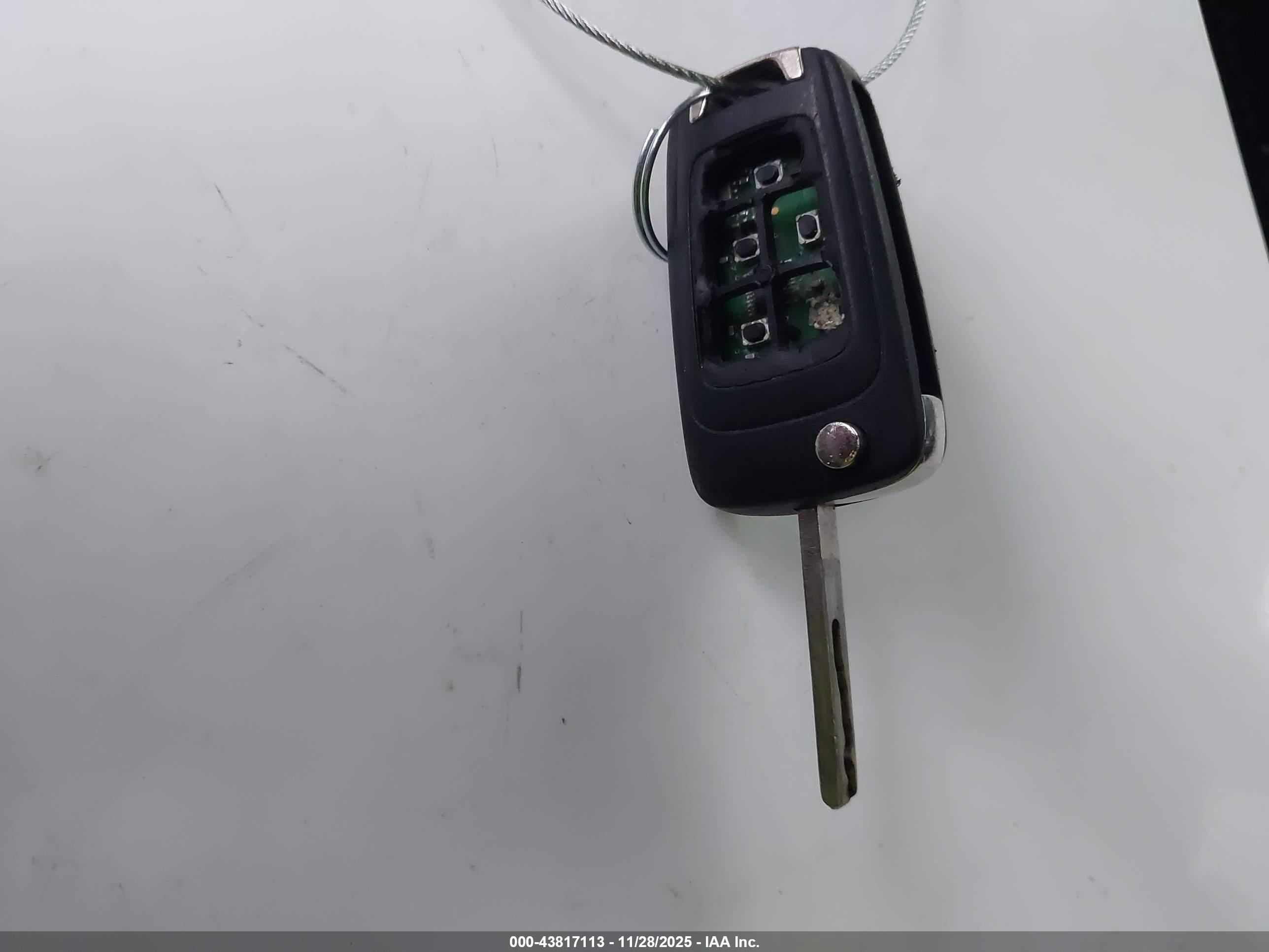 CHEVROLET EQUINOX image 11