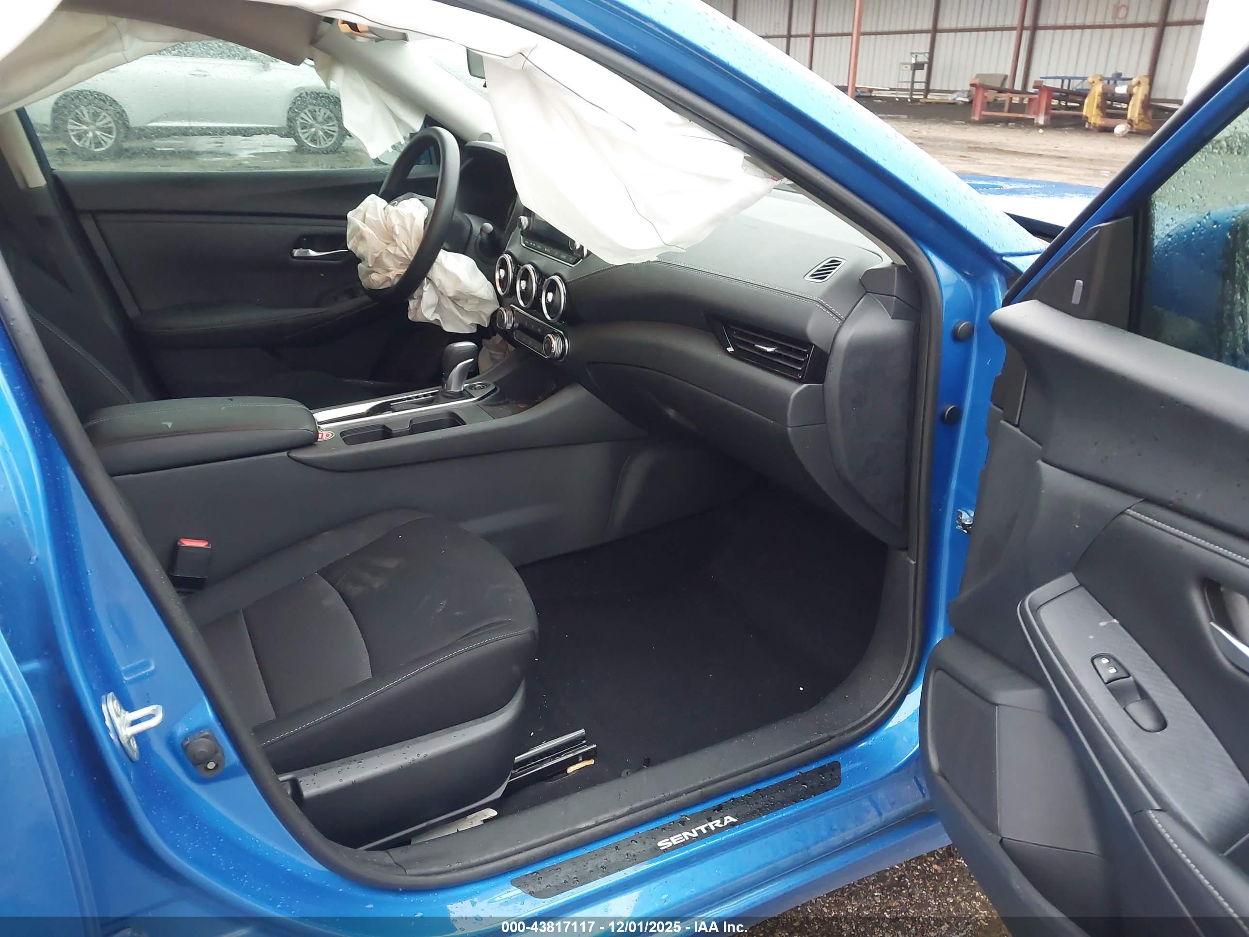 NISSAN SENTRA image 5