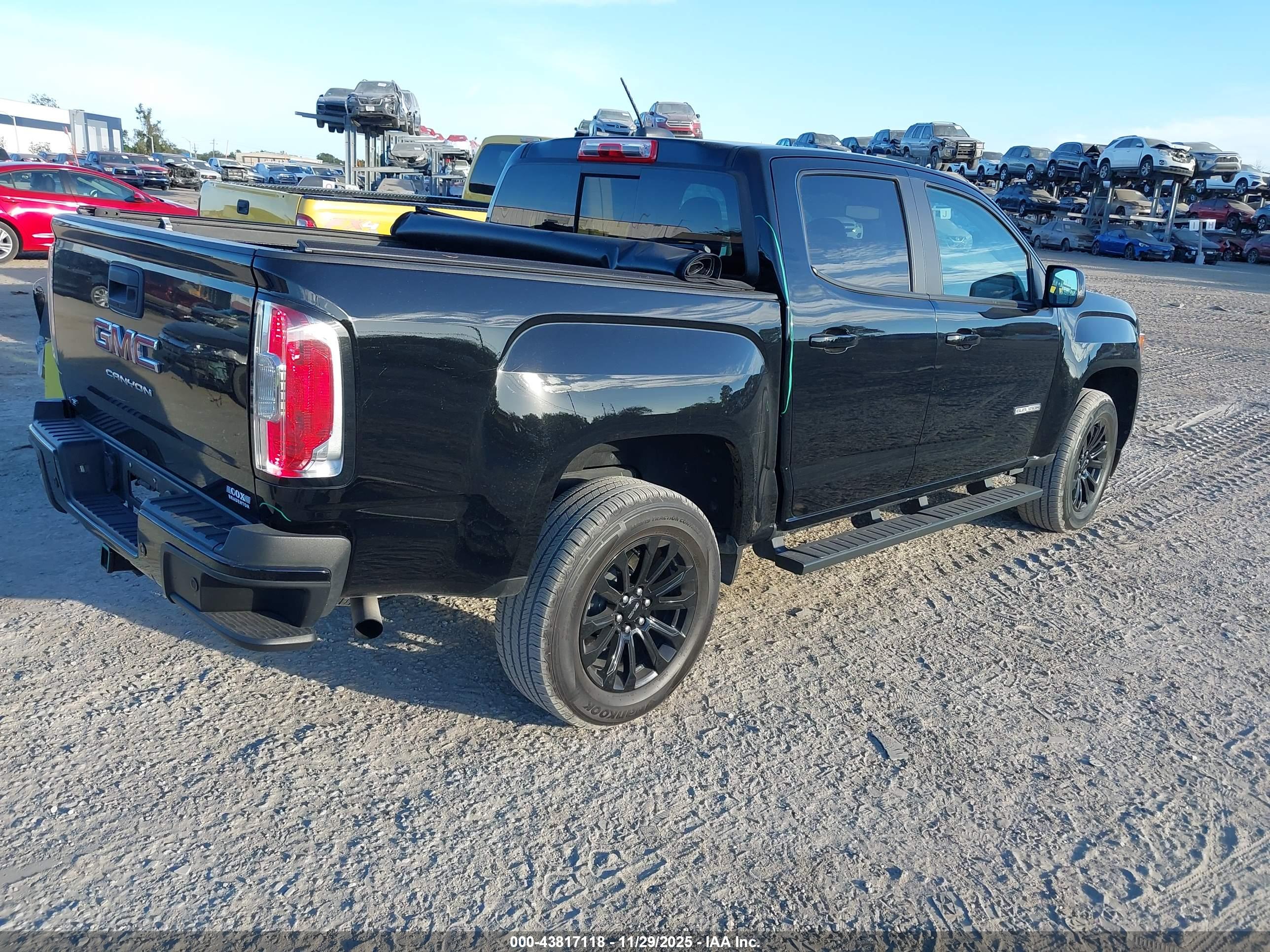 GMC CANYON image 4