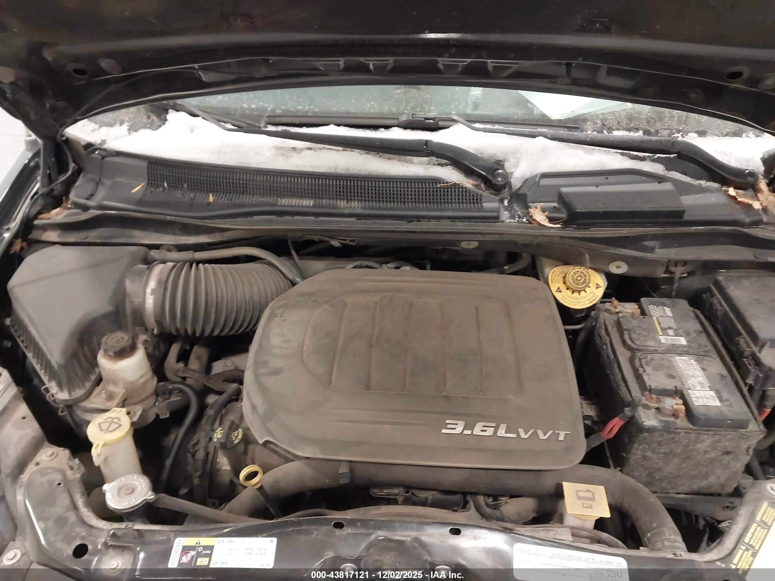 CHRYSLER TOWN image 10