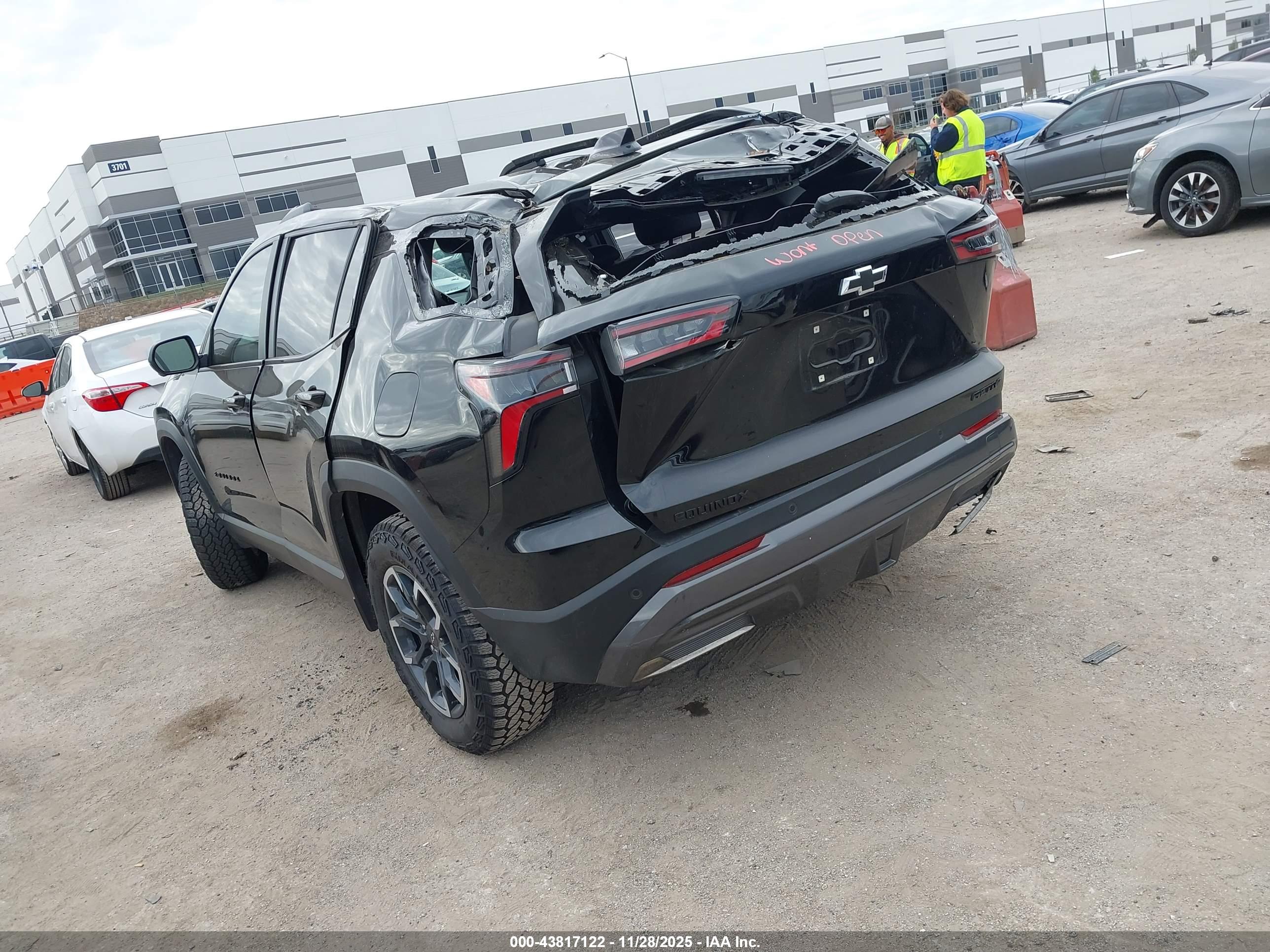 CHEVROLET EQUINOX image 3