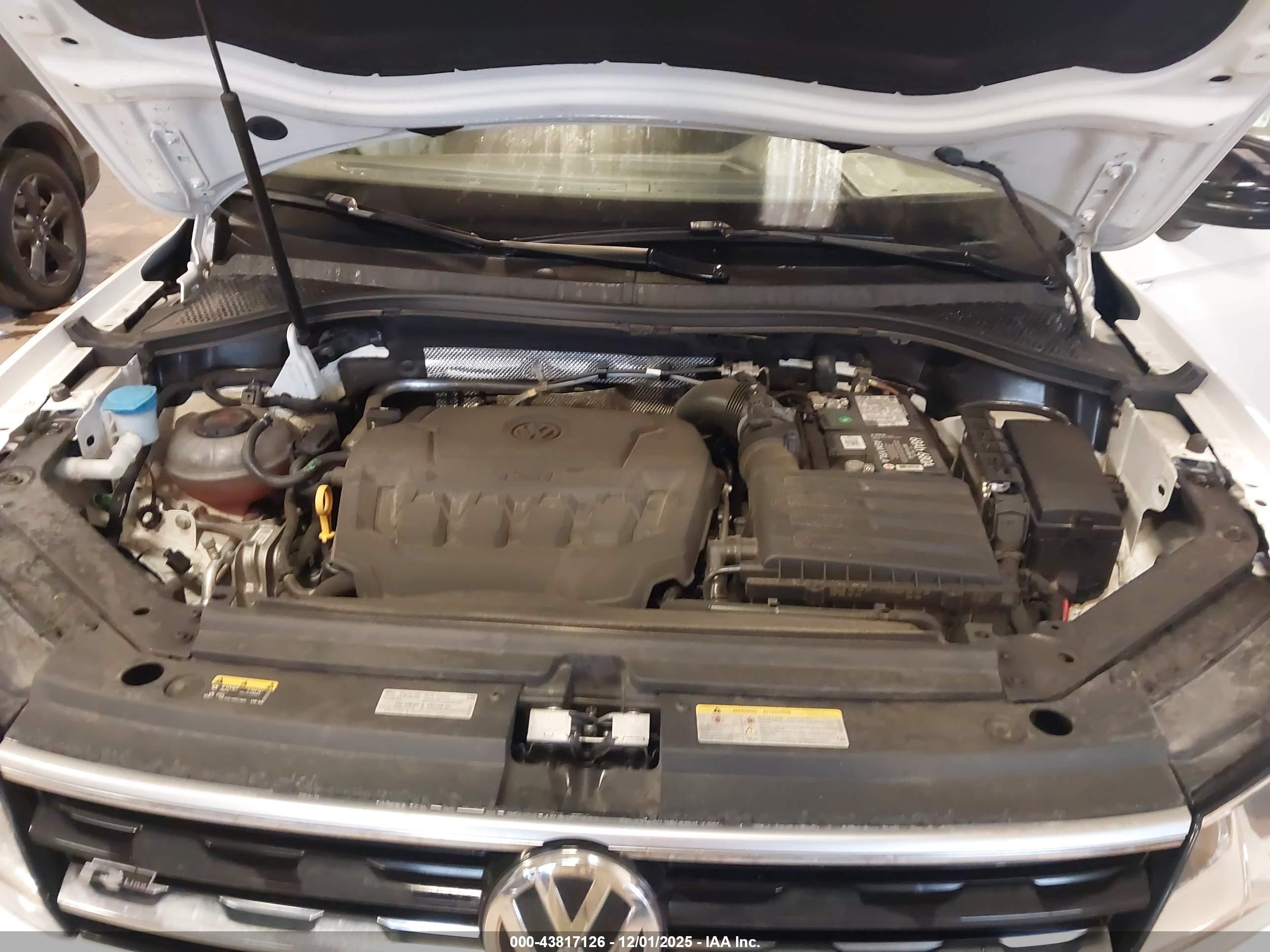VOLKSWAGEN TIGUAN image 10