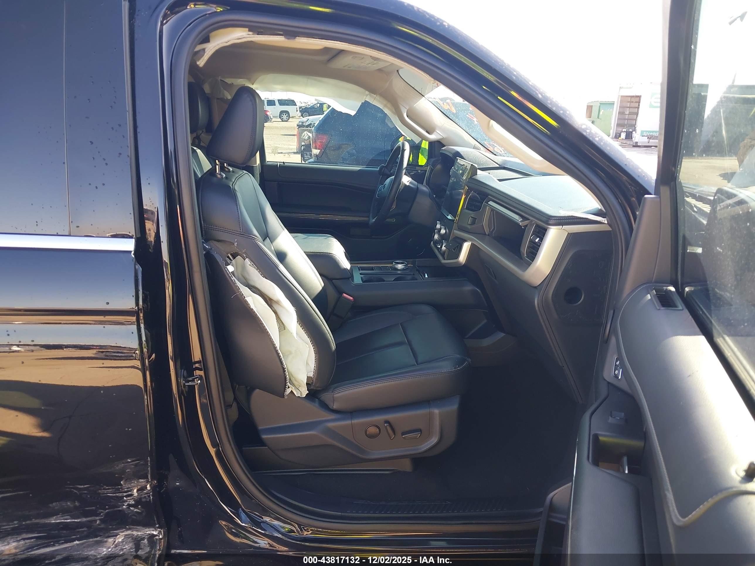 FORD EXPEDITION image 5