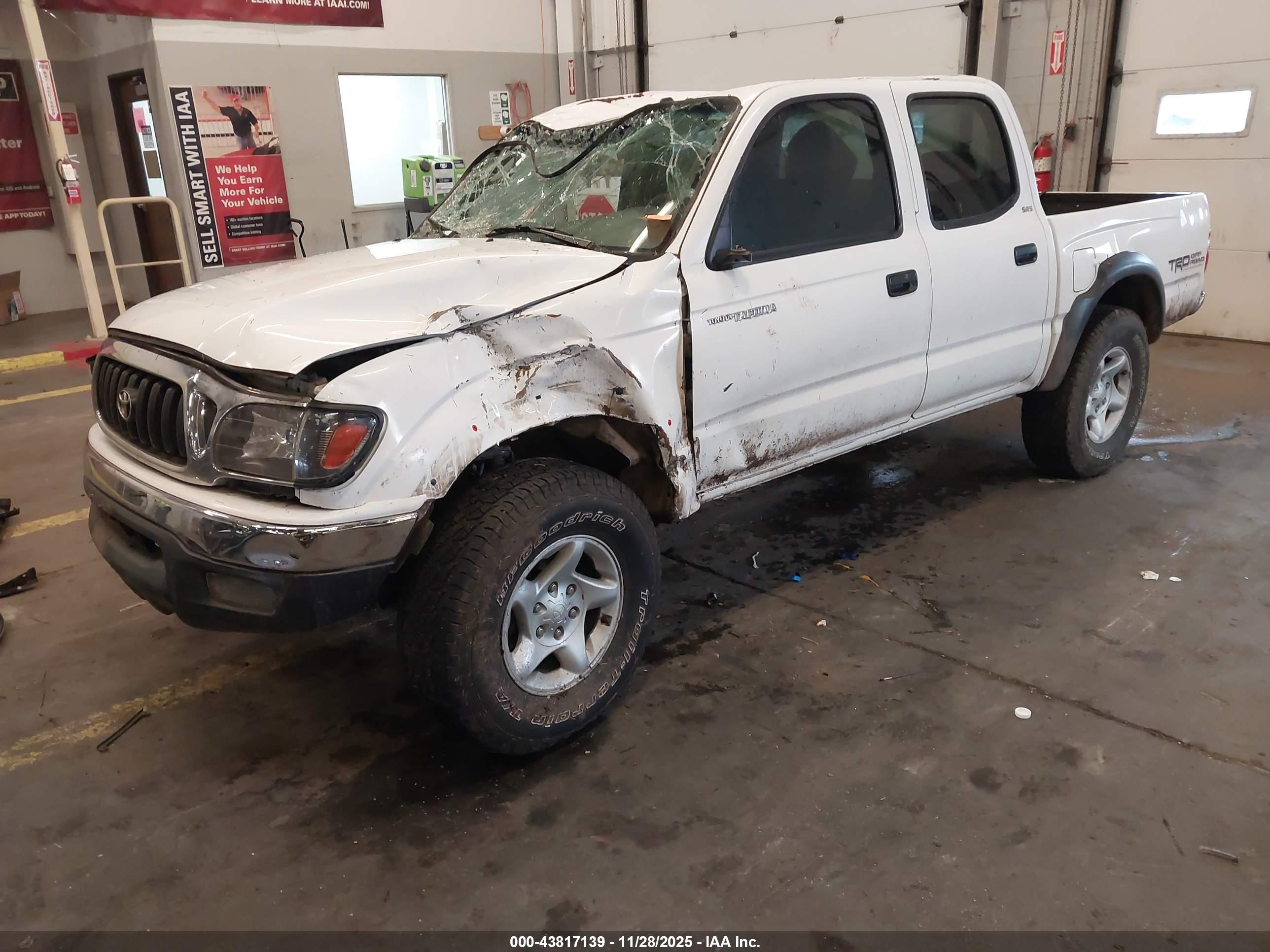TOYOTA TACOMA image 2