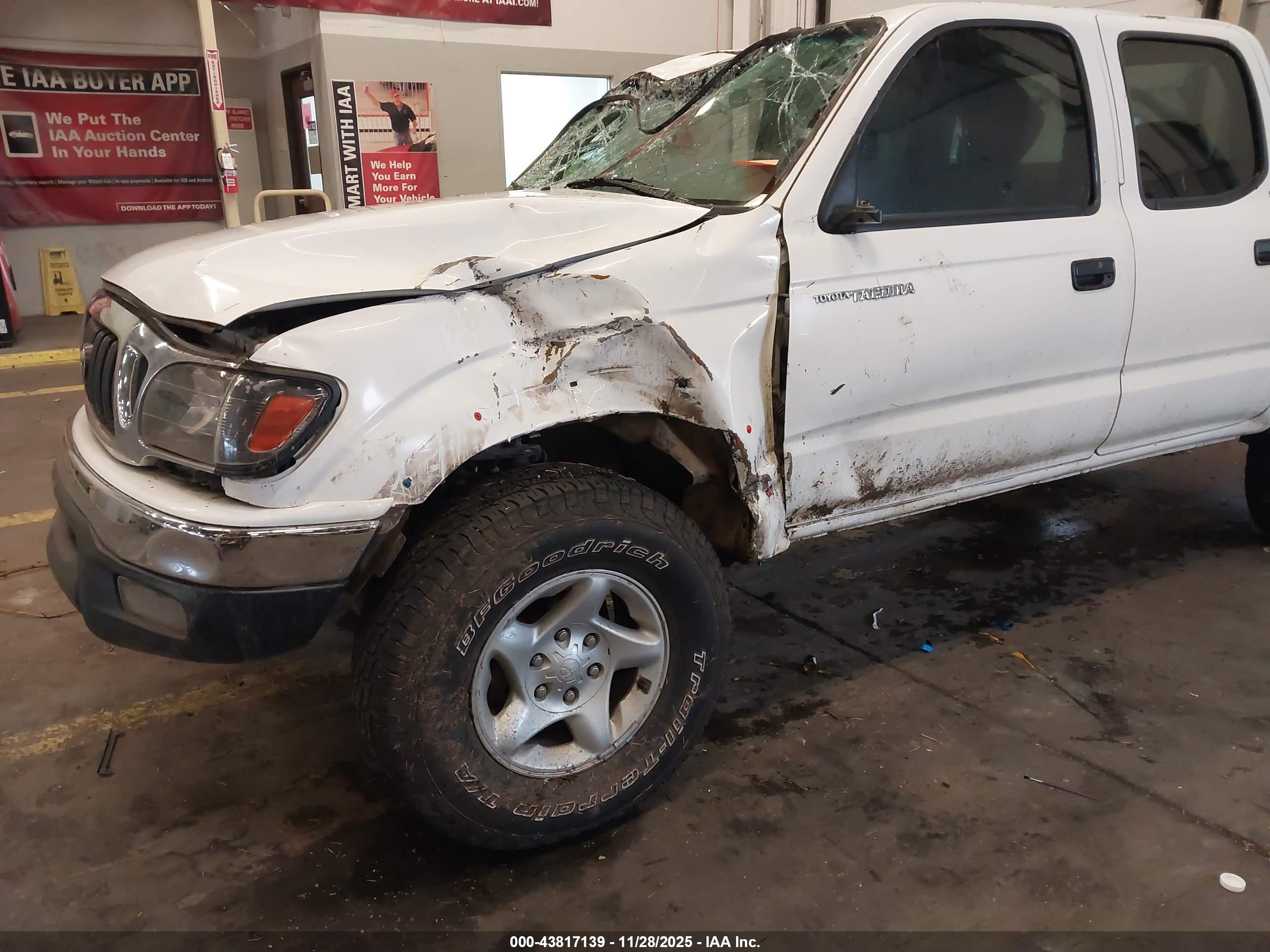 TOYOTA TACOMA image 6