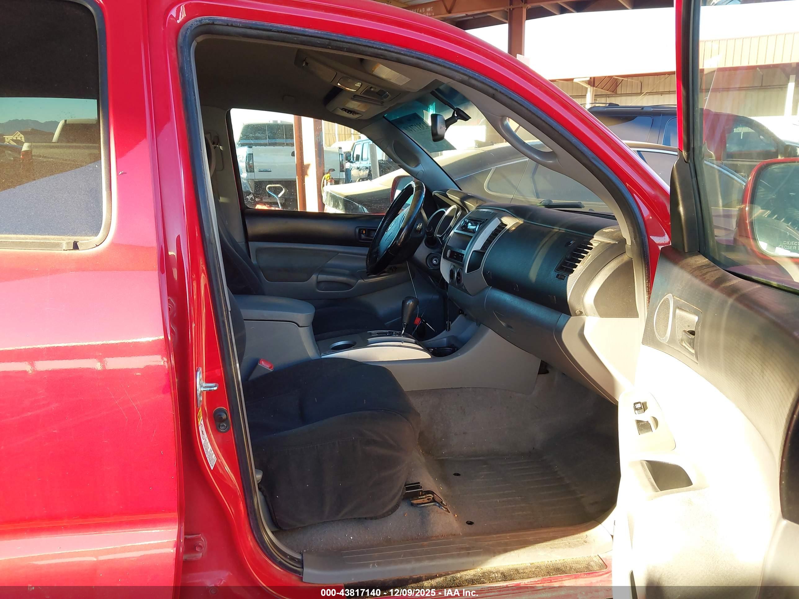 TOYOTA TACOMA image 5