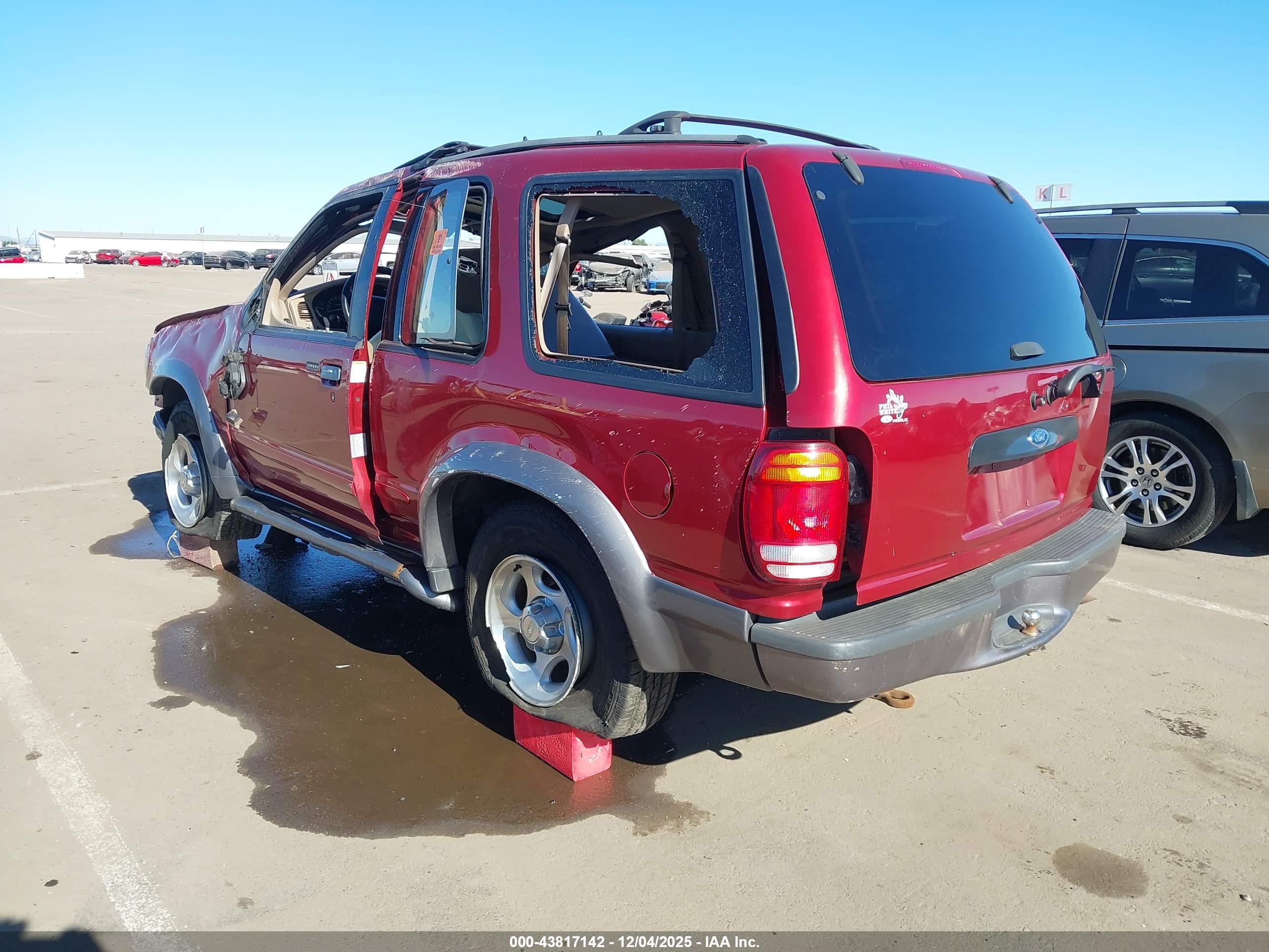 FORD EXPLORER image 3