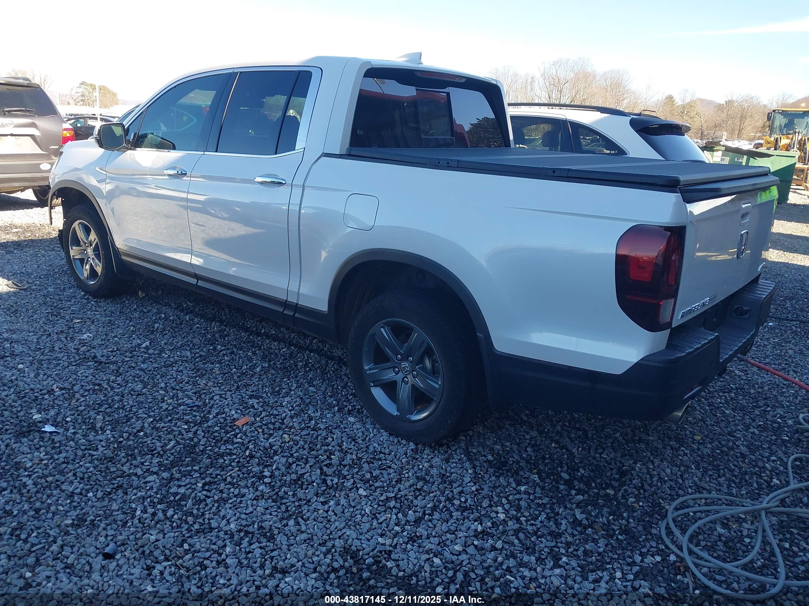 HONDA RIDGELINE image 3