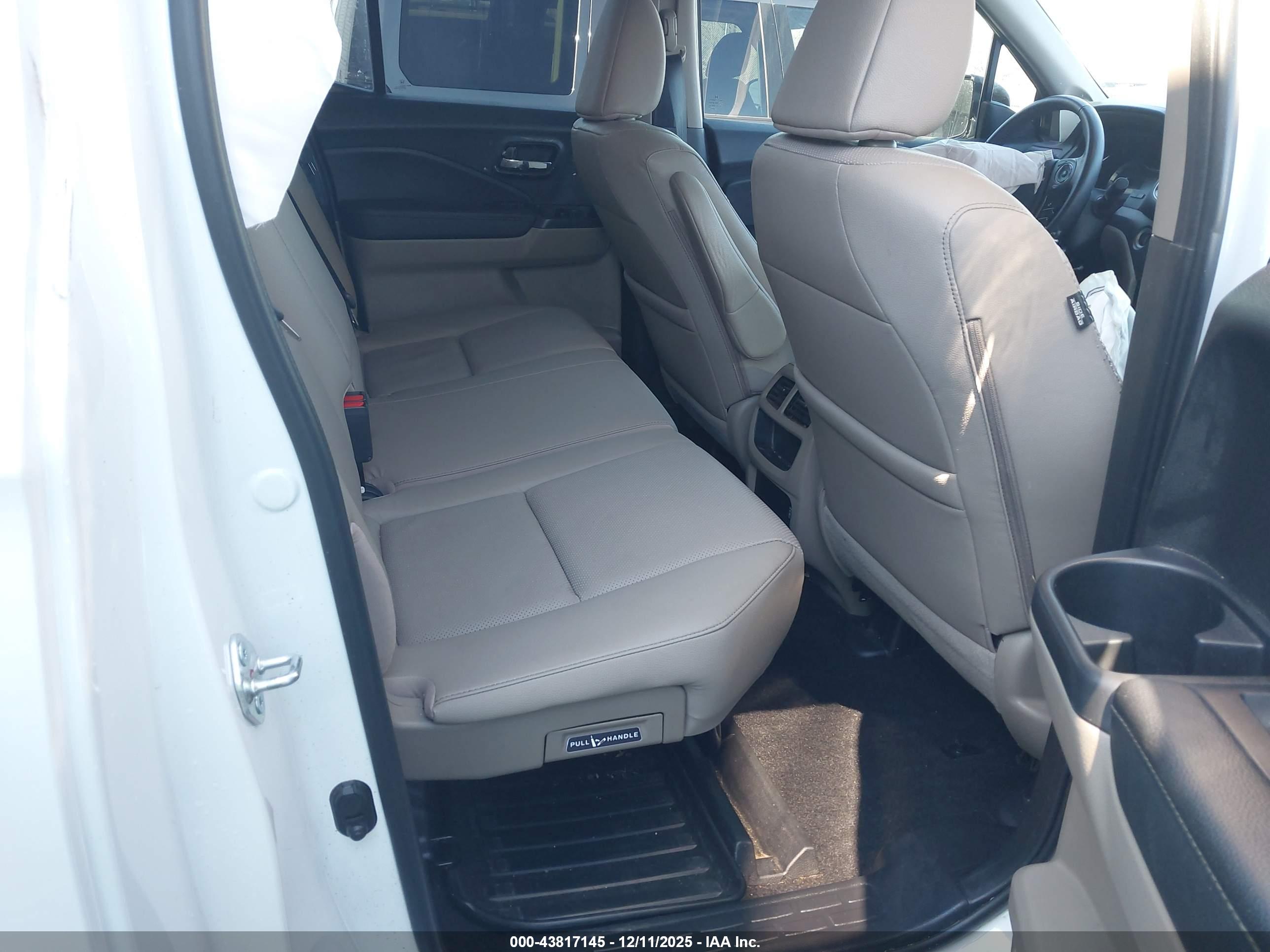 HONDA RIDGELINE image 8