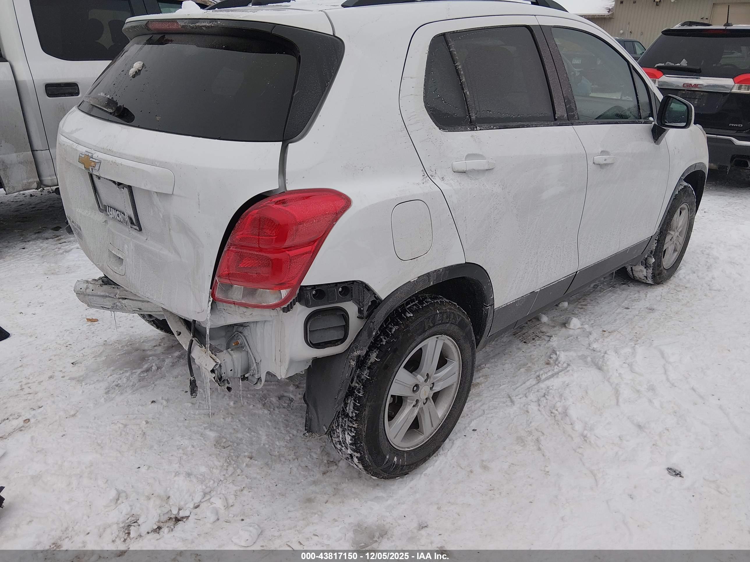 CHEVROLET TRAX image 4