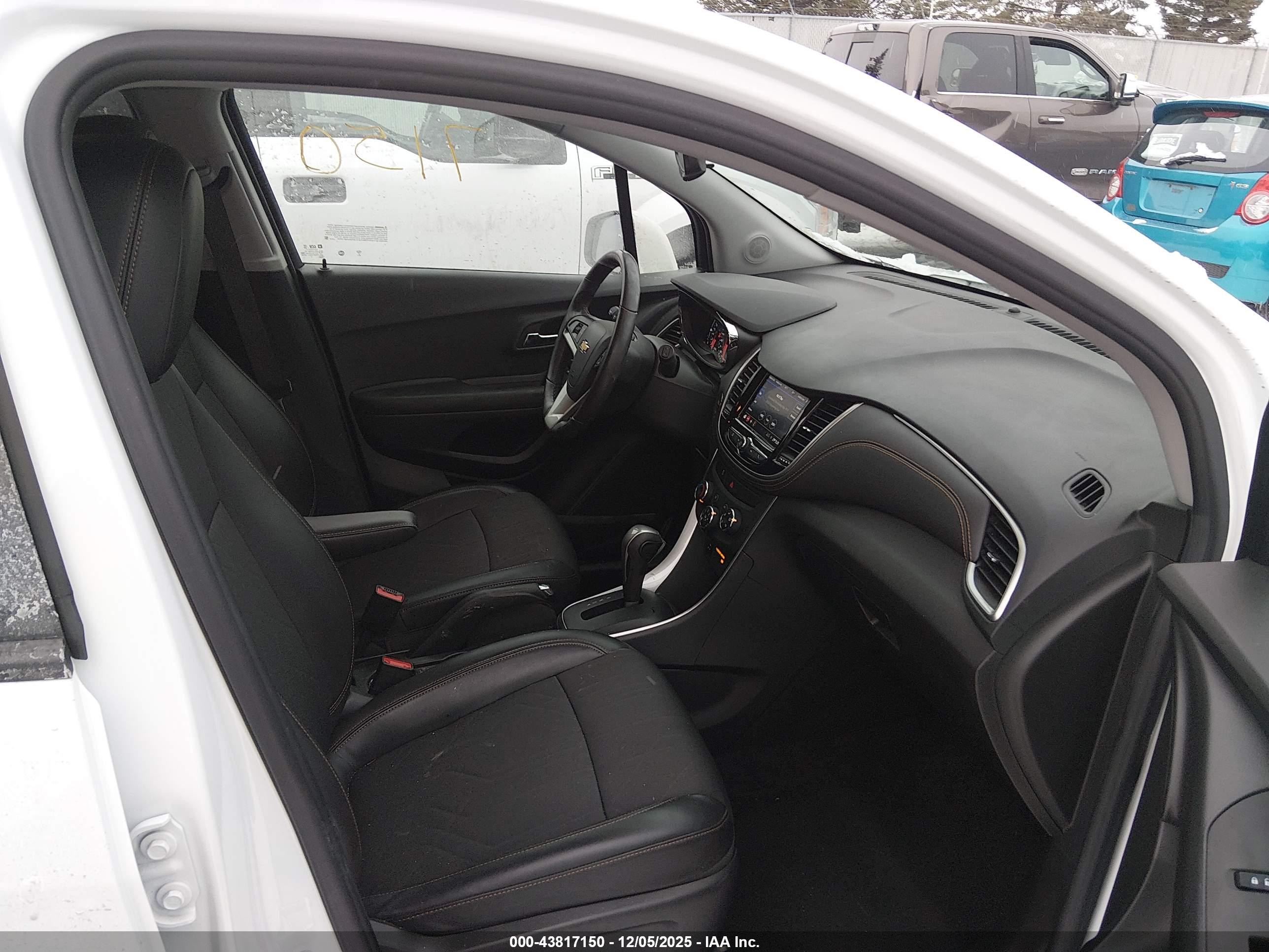 CHEVROLET TRAX image 5