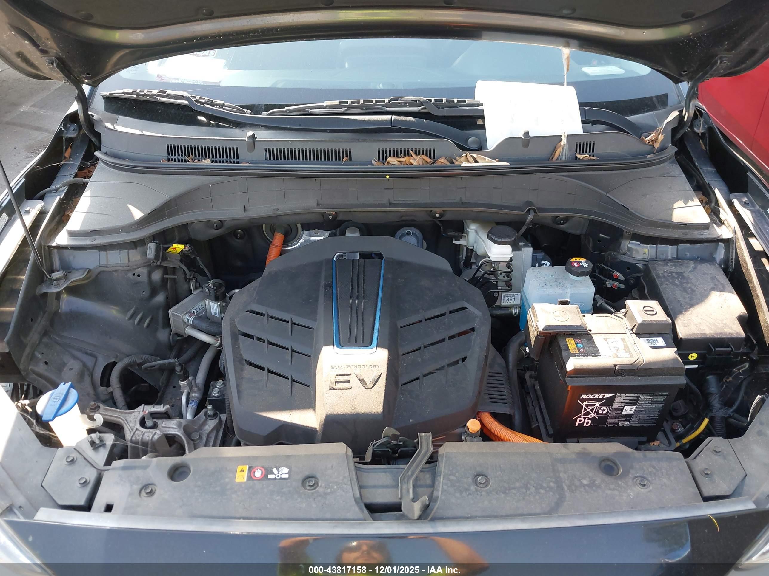 HYUNDAI KONA image 10