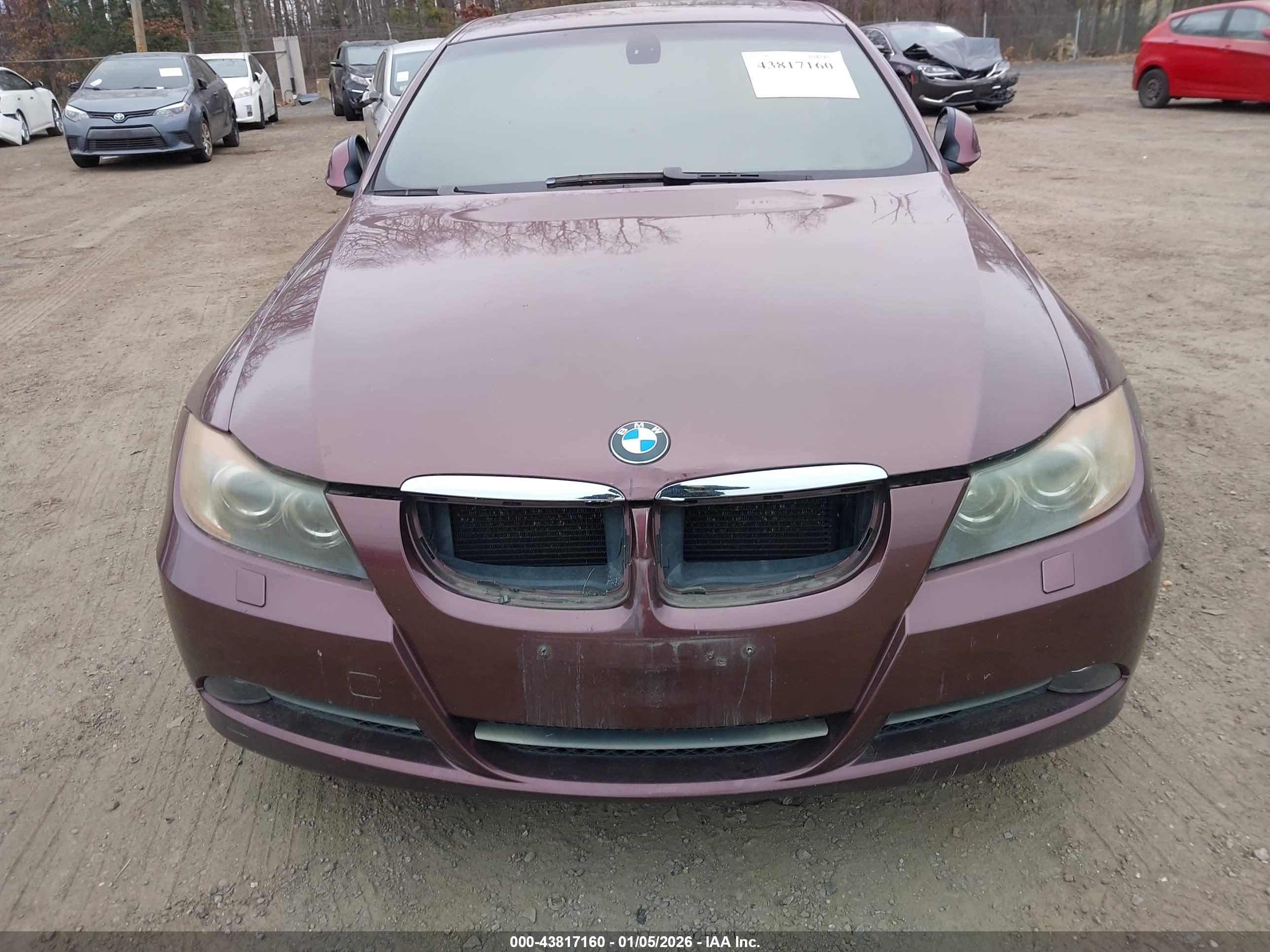 BMW 330XI image 10