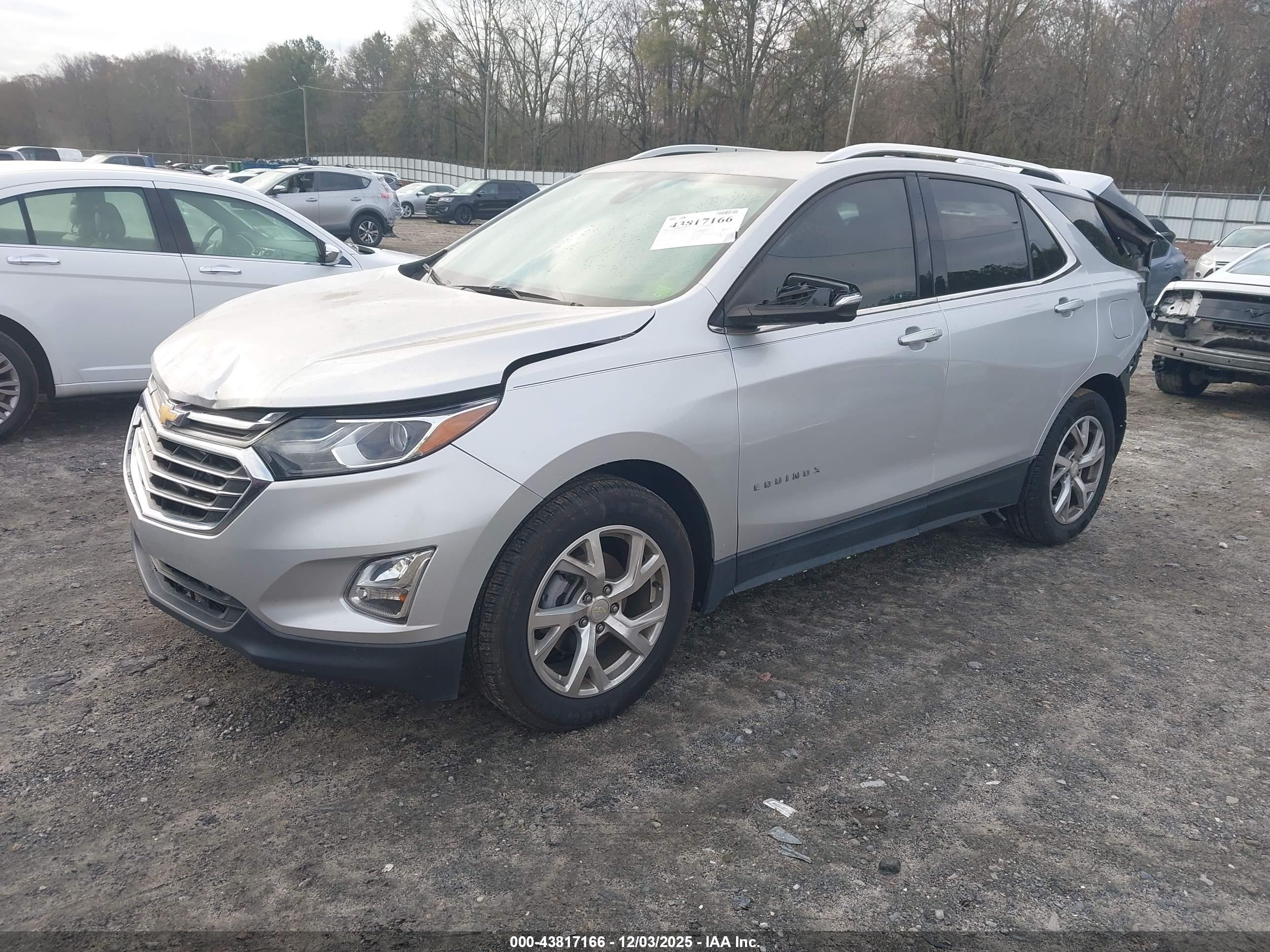CHEVROLET EQUINOX image 2