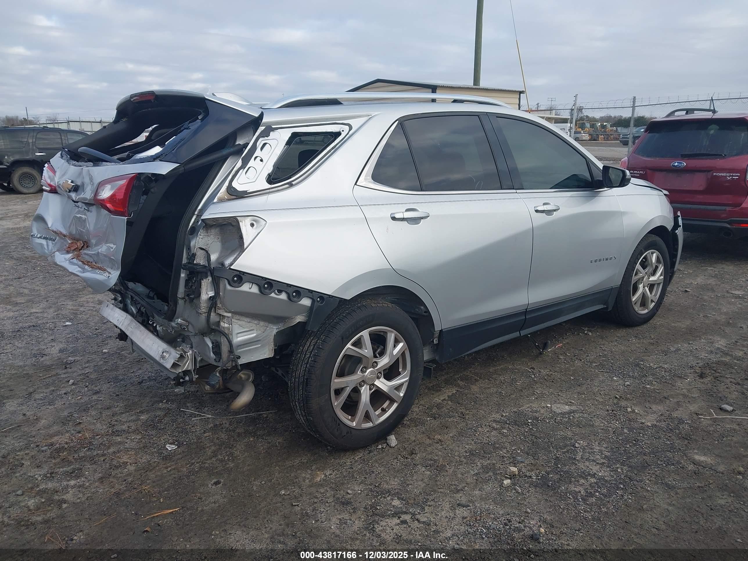 CHEVROLET EQUINOX image 4