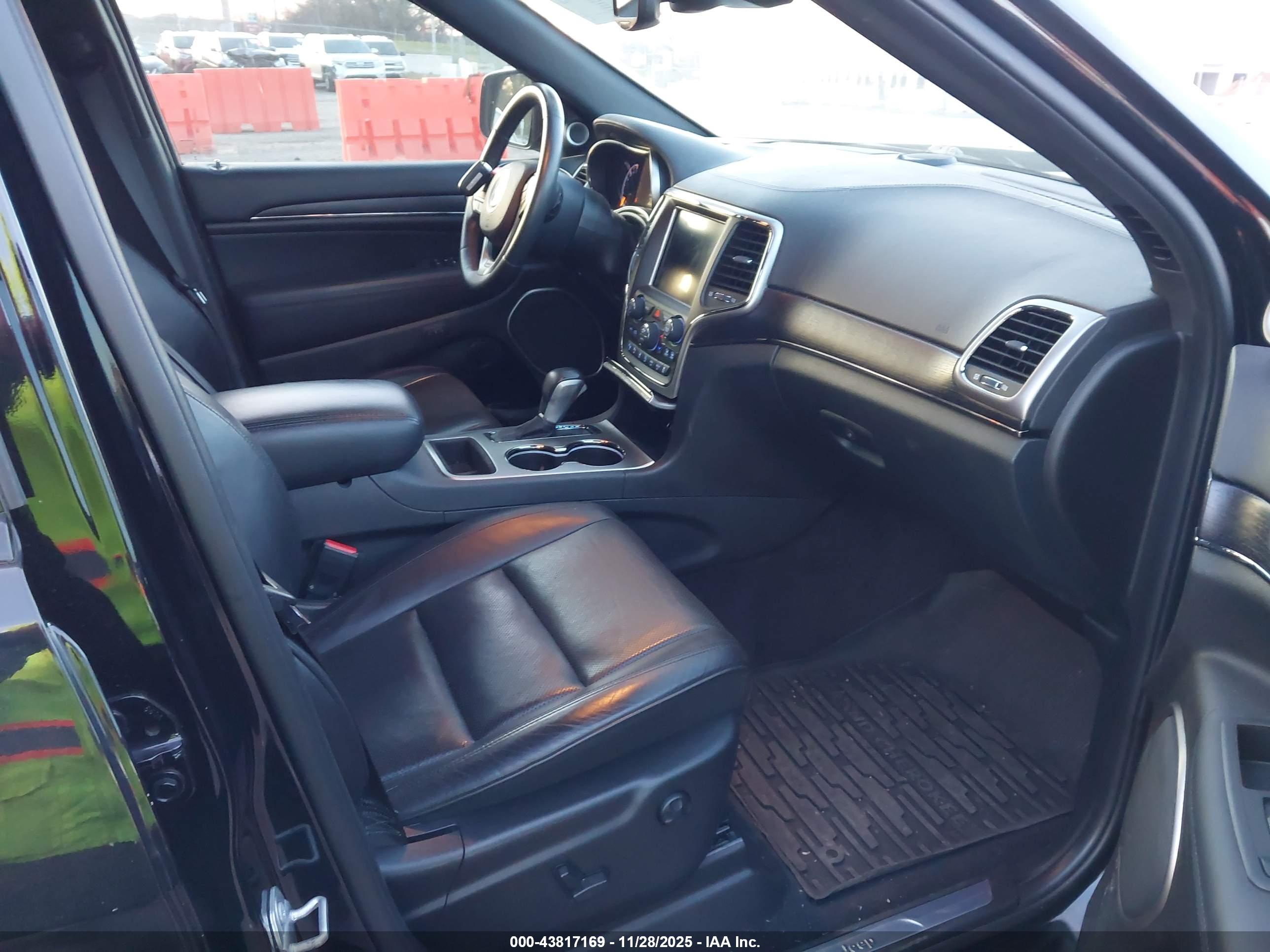 JEEP GRAND image 5