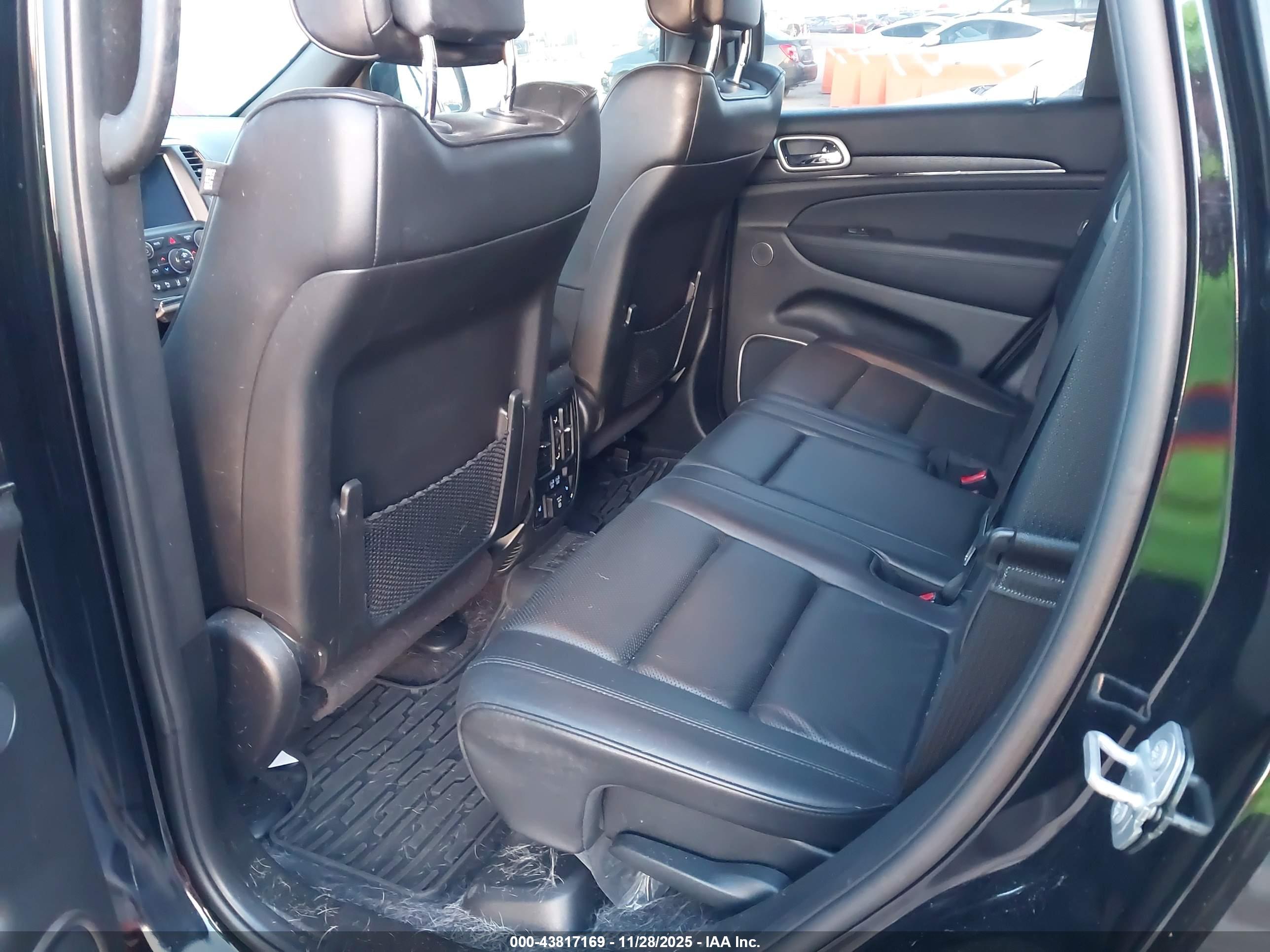 JEEP GRAND image 8