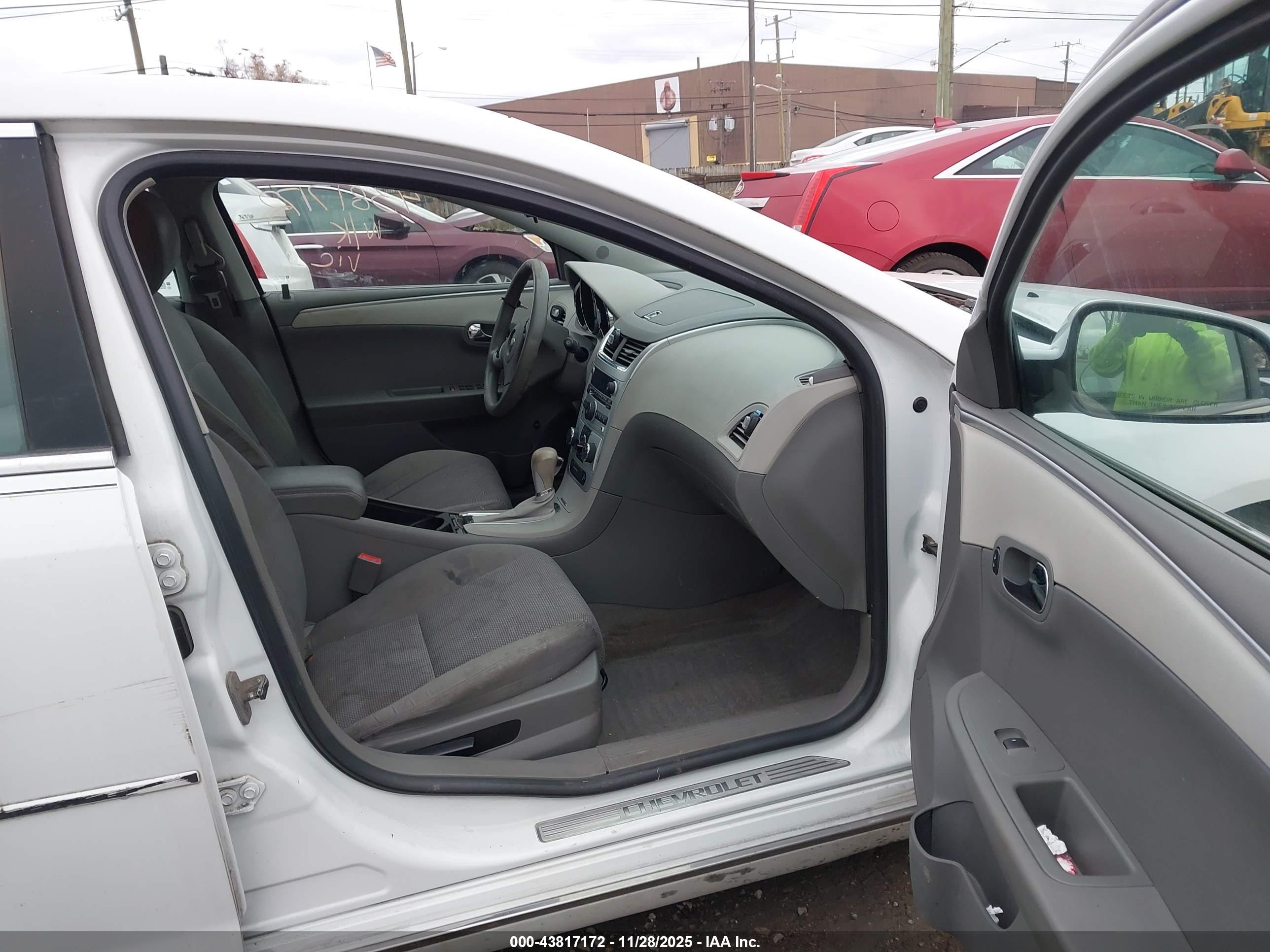 CHEVROLET MALIBU image 5