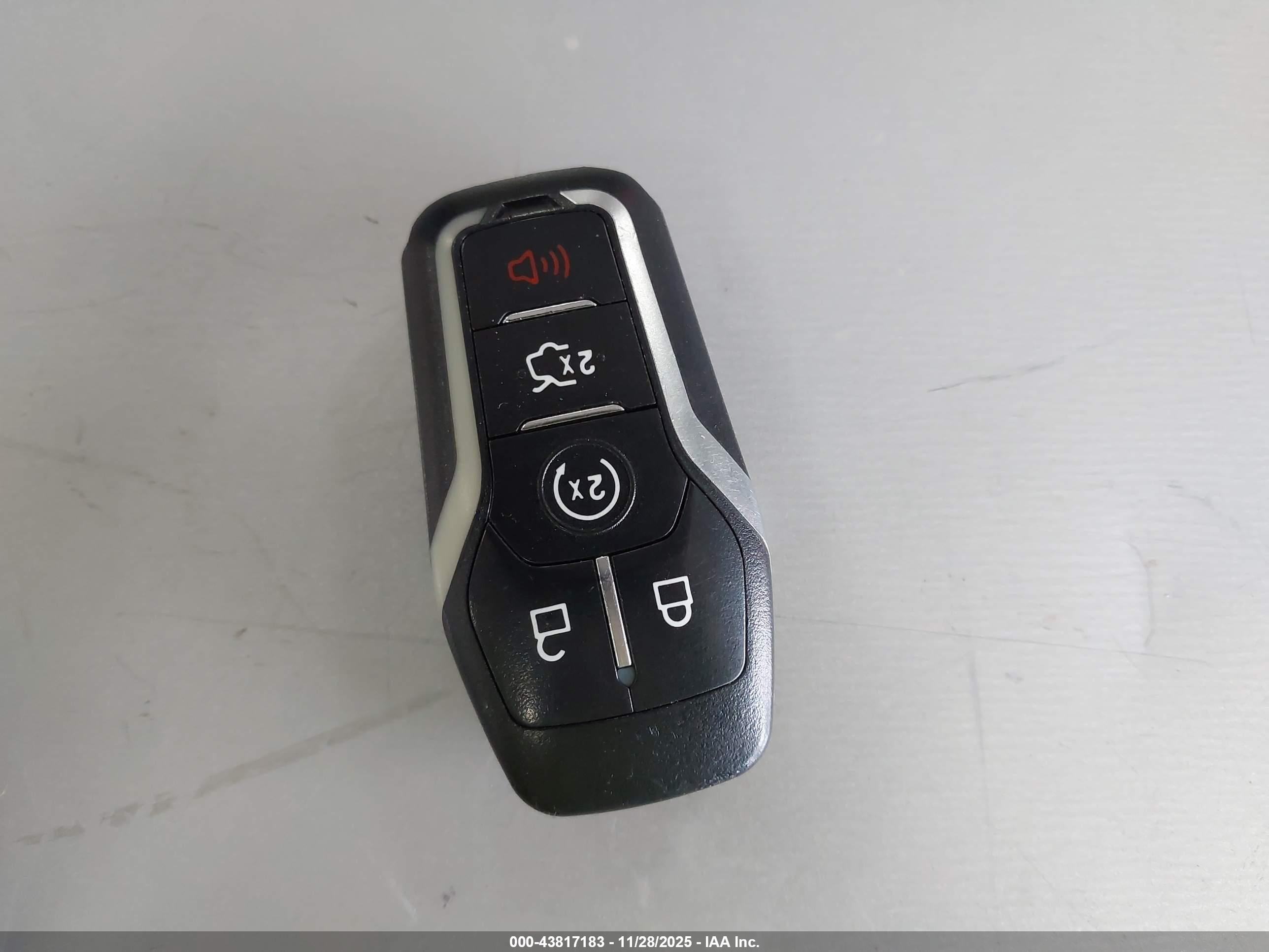 FORD EXPLORER image 11
