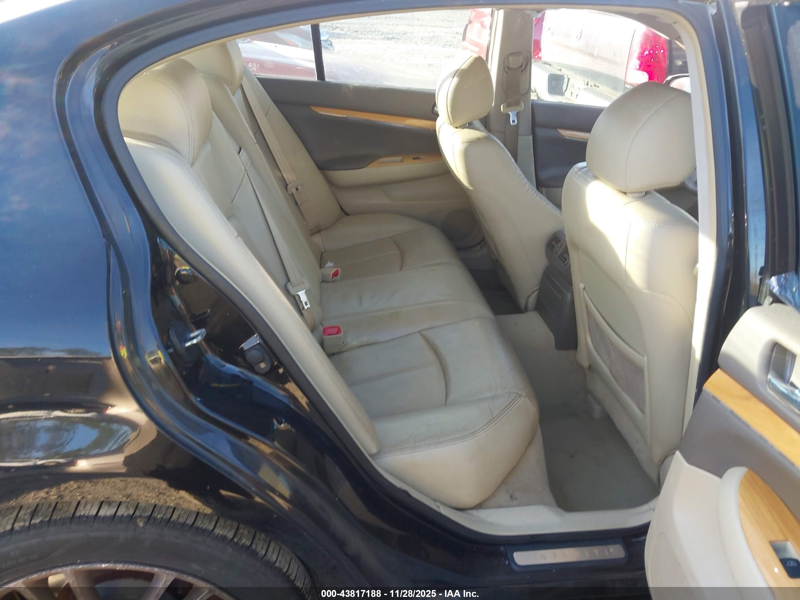 INFINITI G35 image 8