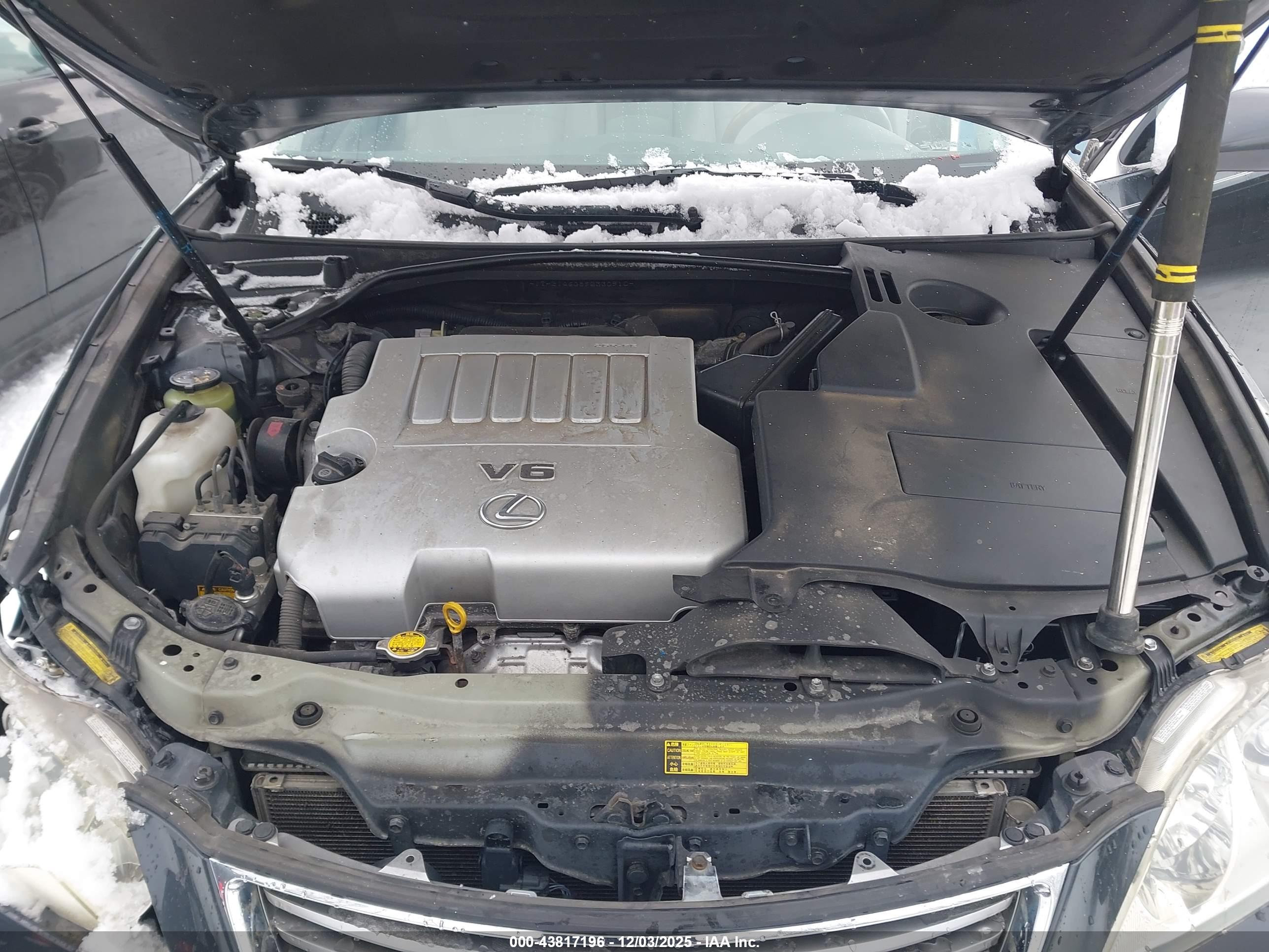 LEXUS ES image 10