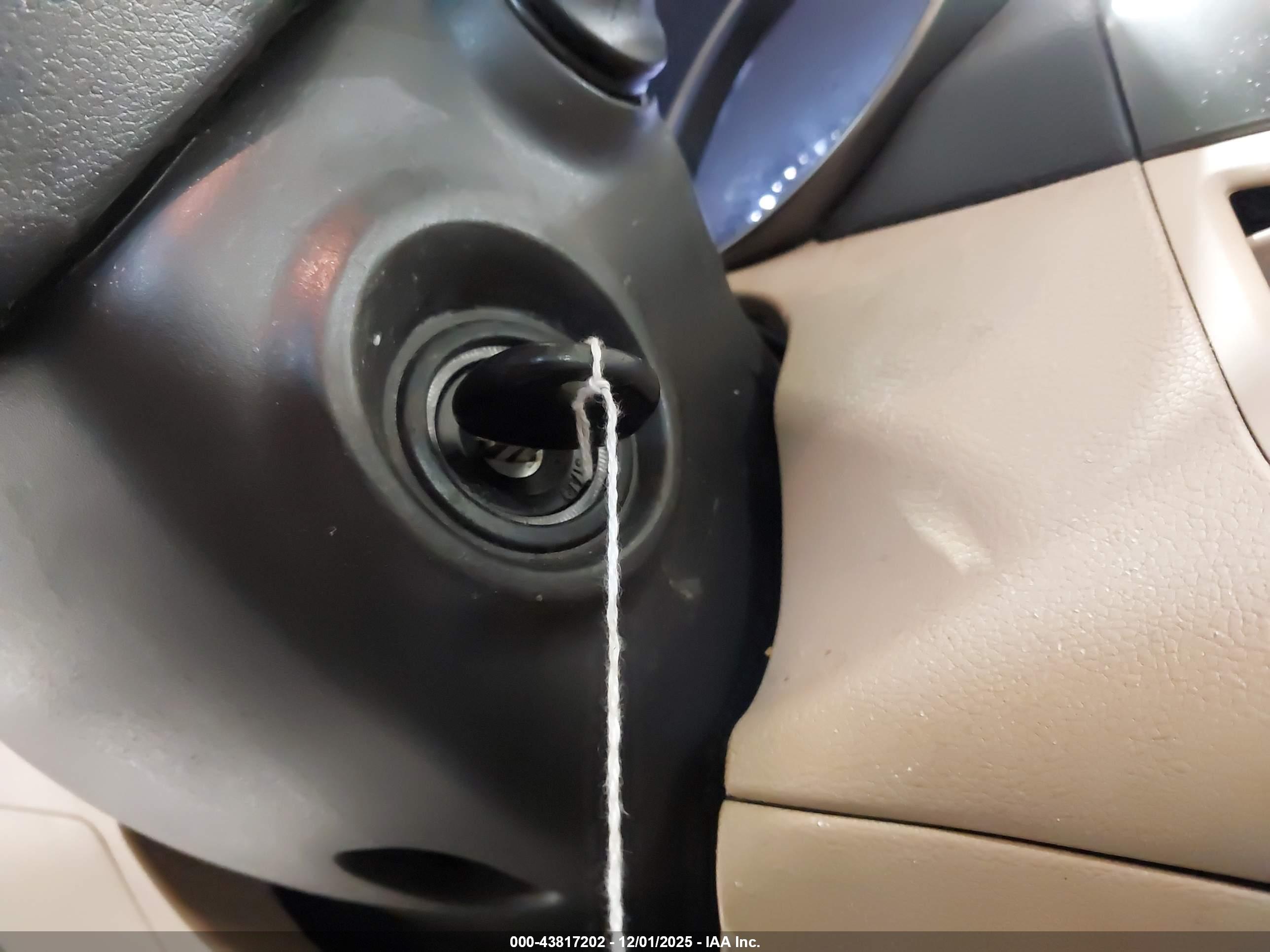HYUNDAI ELANTRA image 11