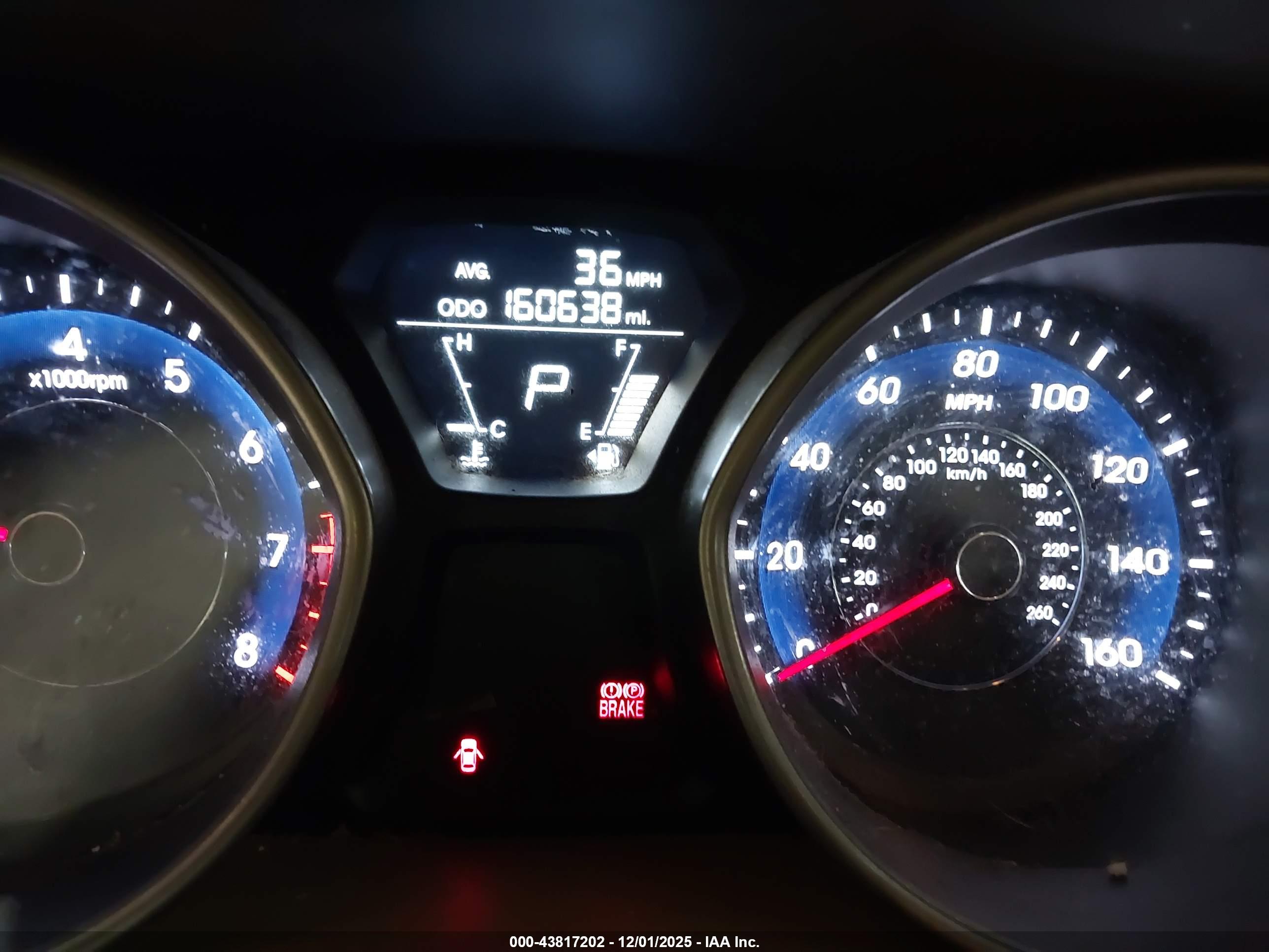 HYUNDAI ELANTRA image 7