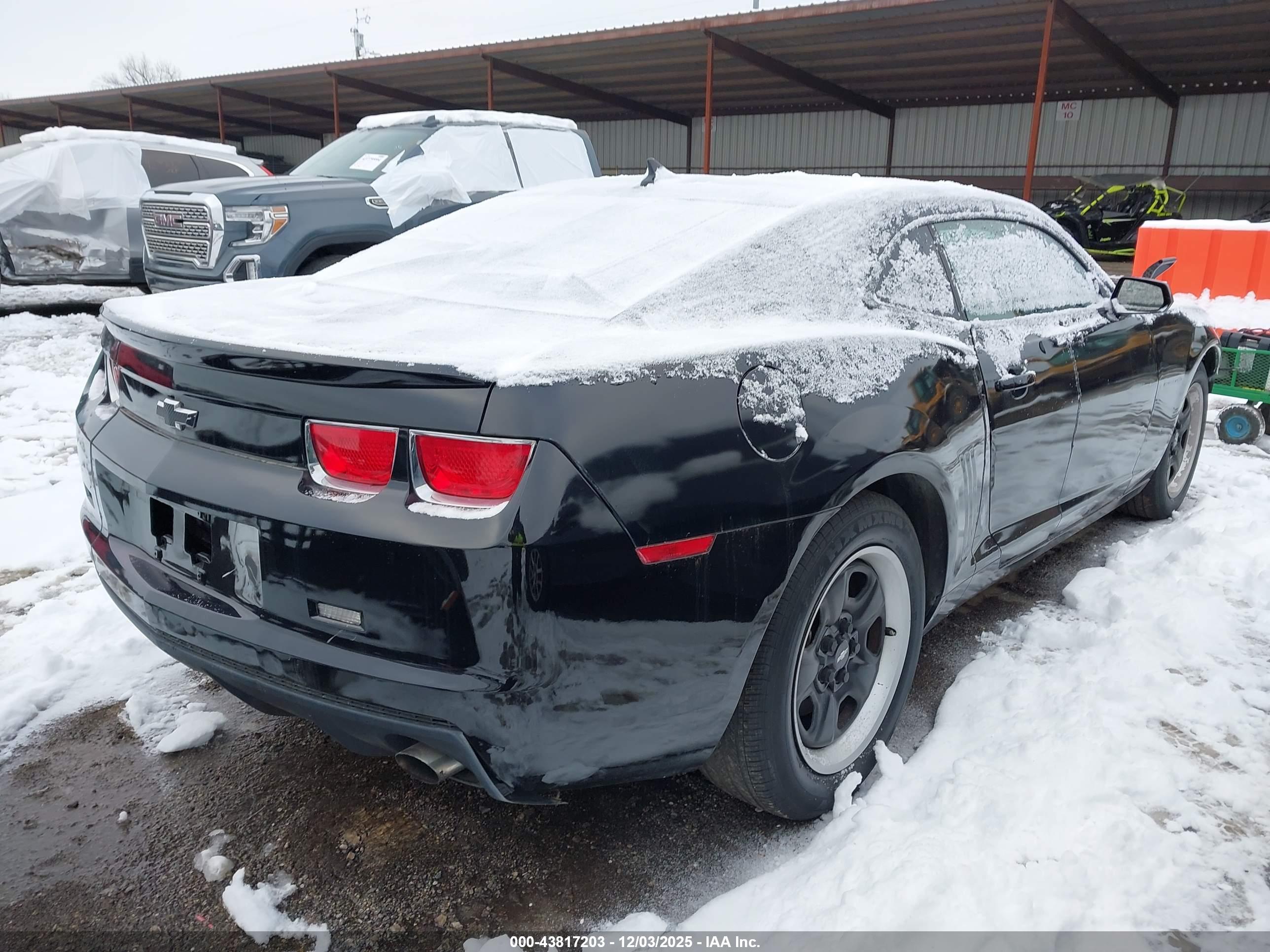 CHEVROLET CAMARO image 4