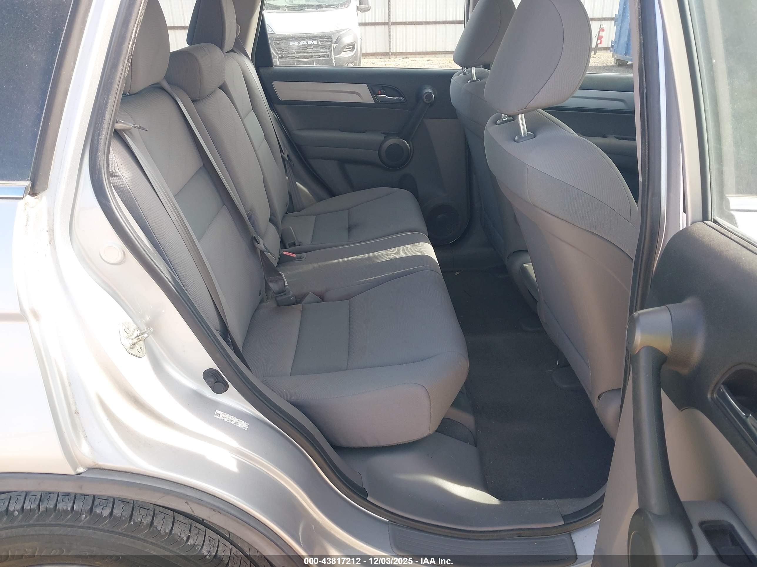 HONDA CR-V image 8