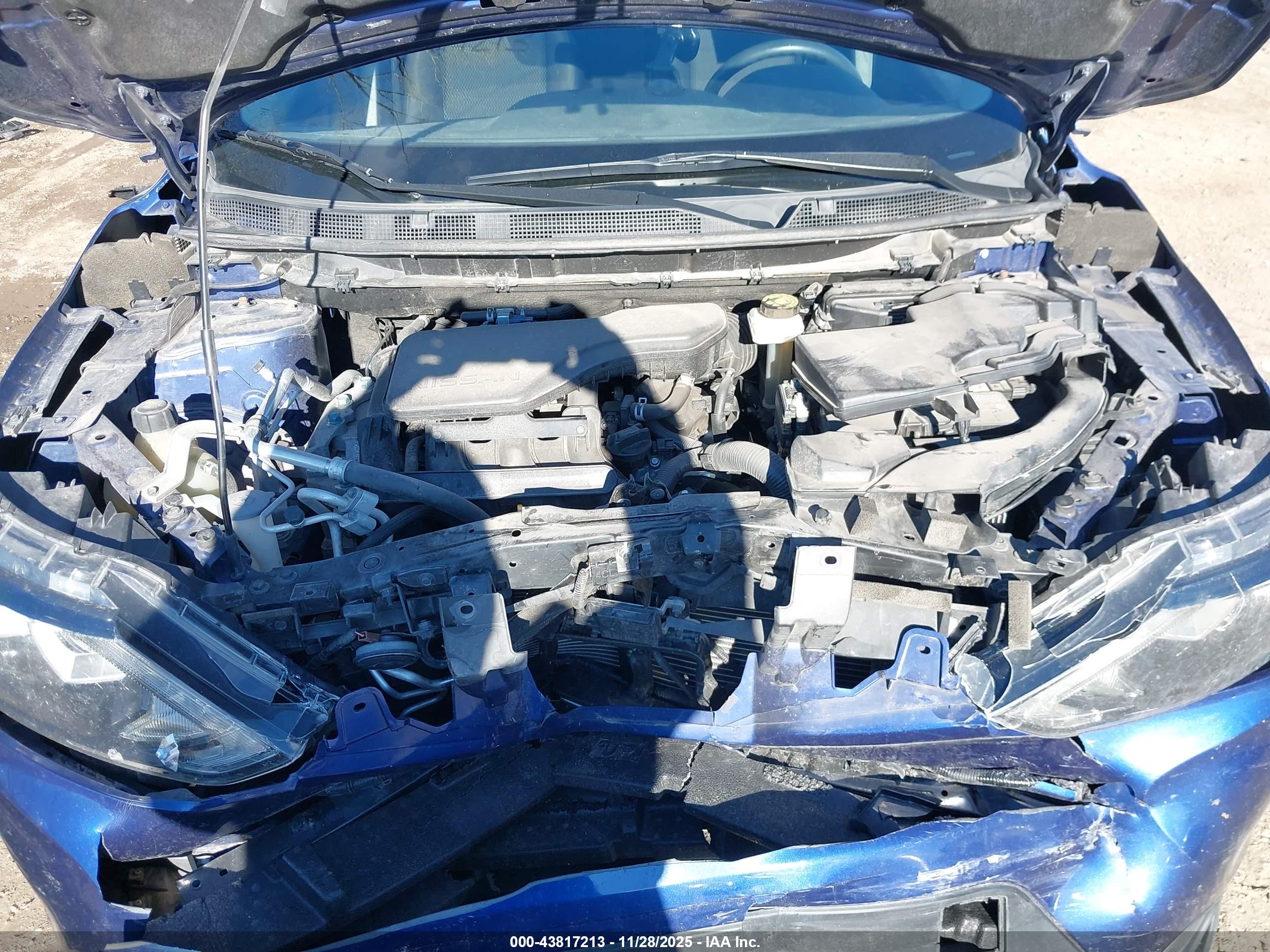 NISSAN ROGUE image 10