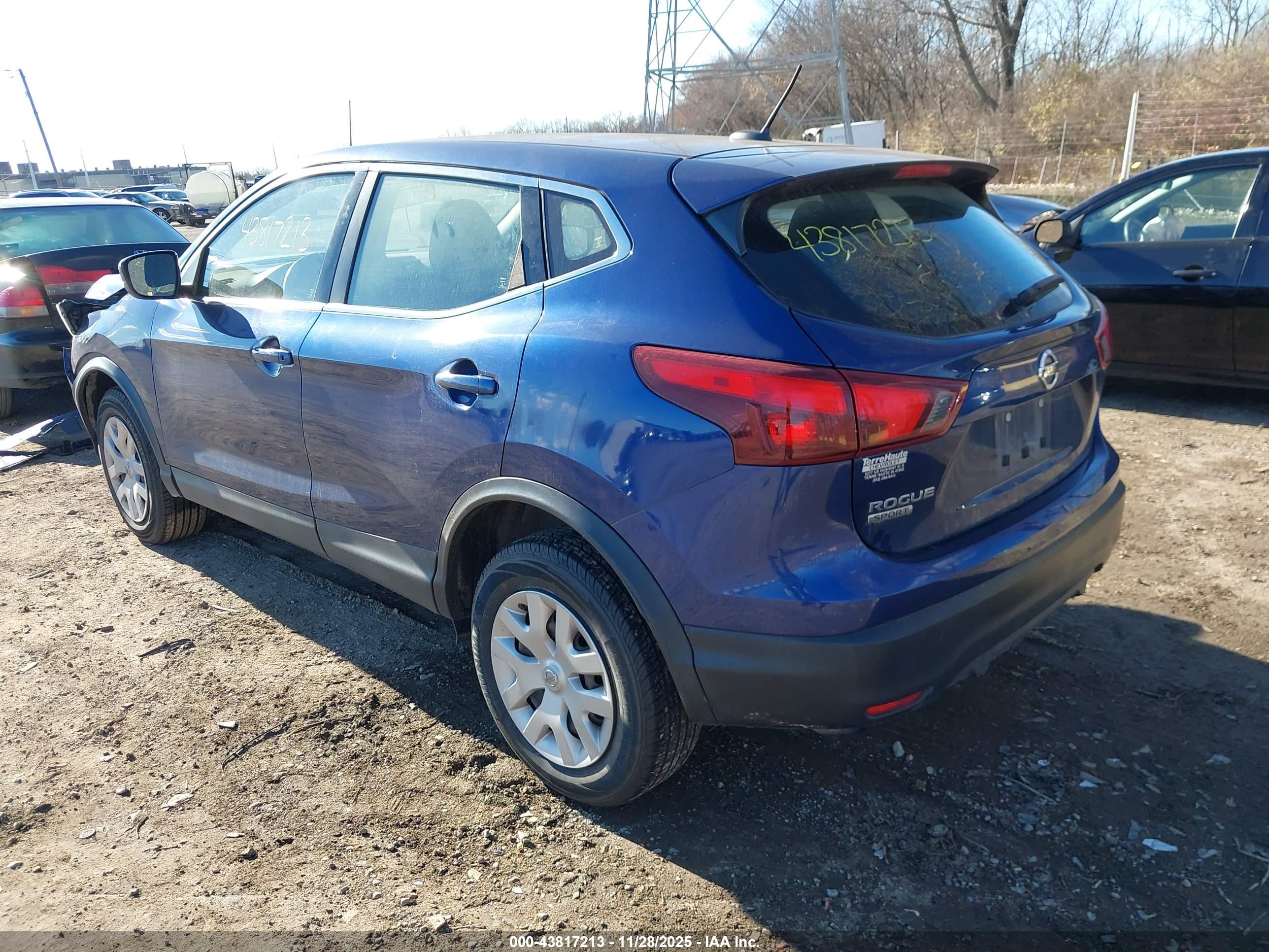 NISSAN ROGUE image 3