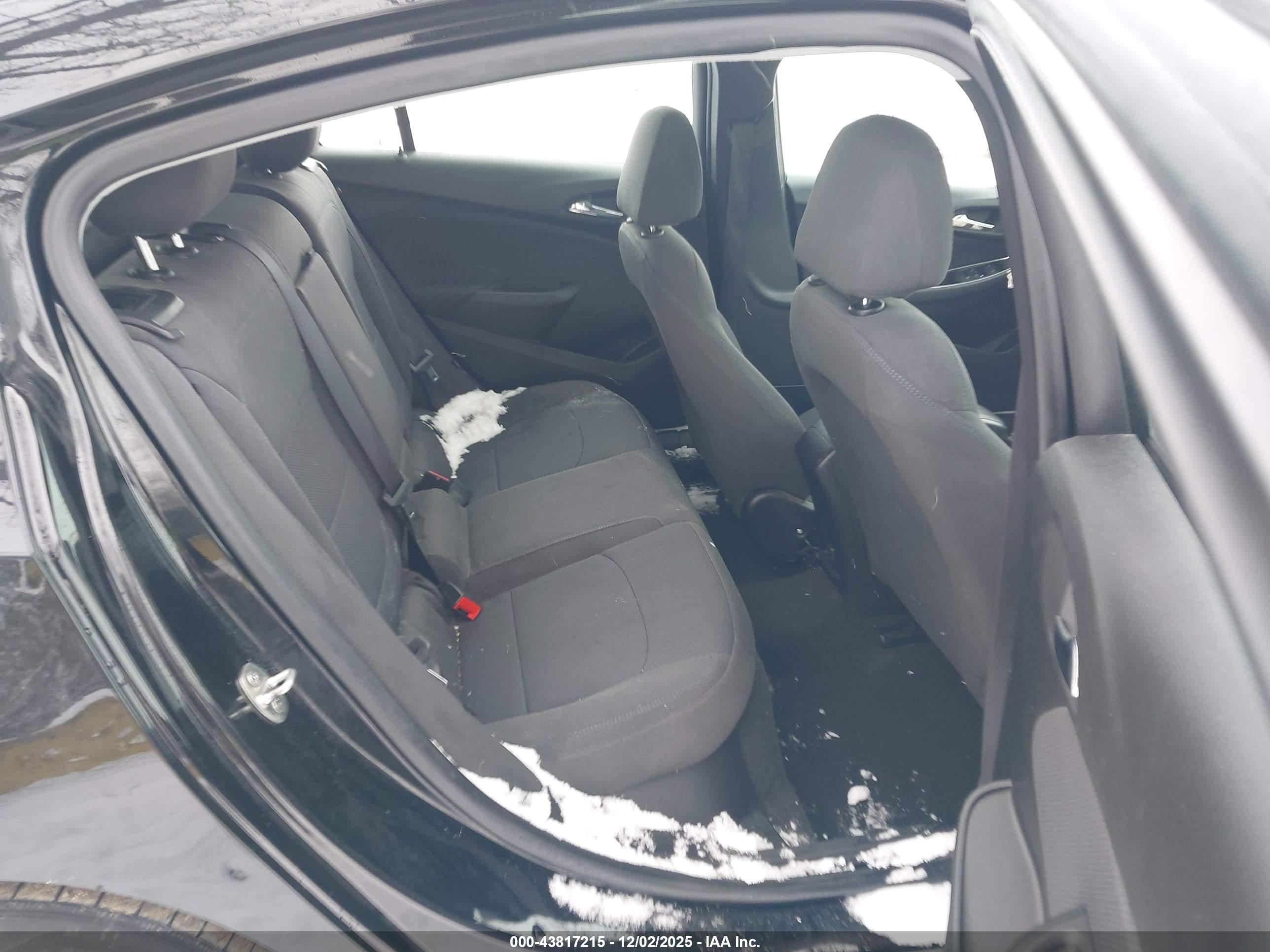 CHEVROLET CRUZE image 8