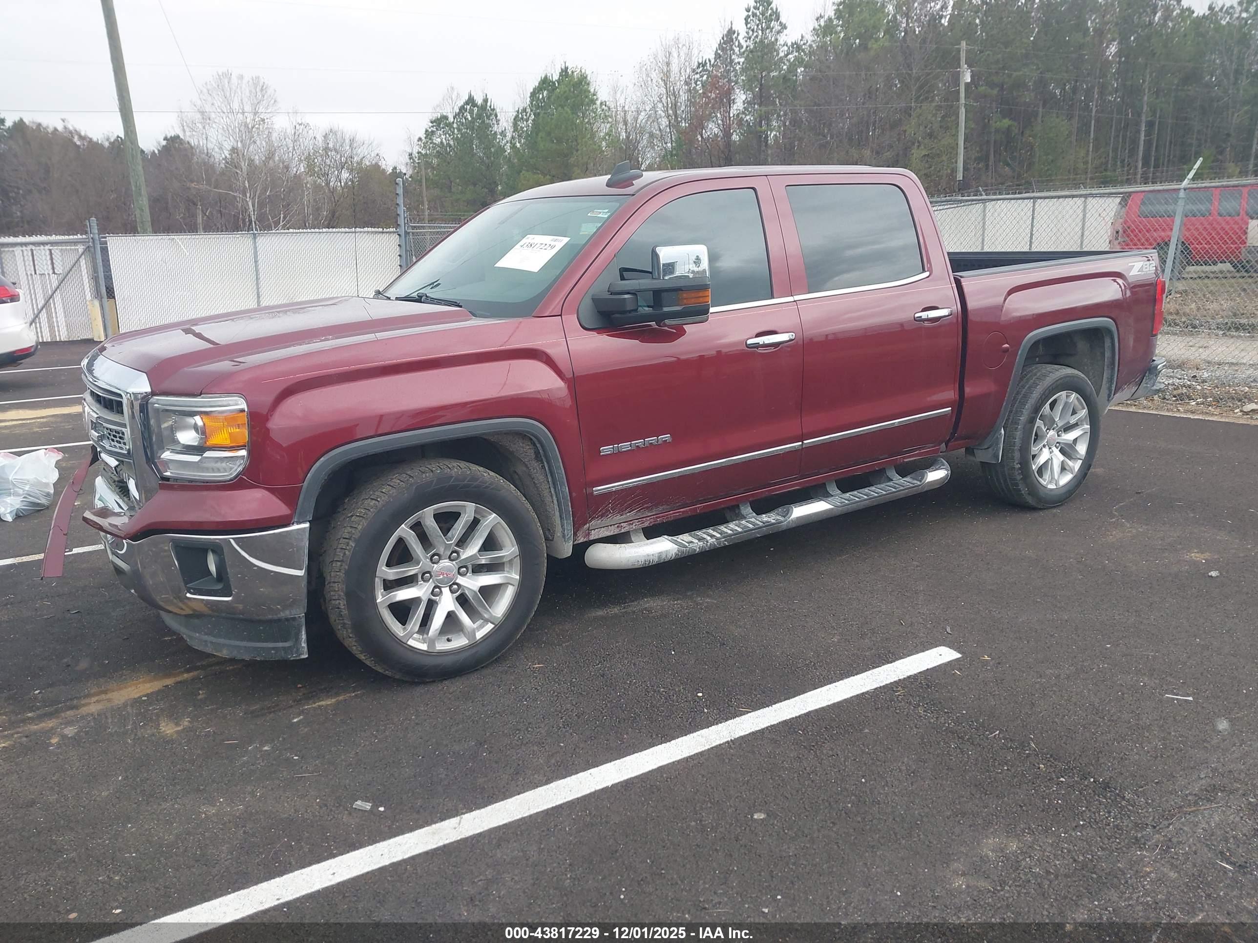 GMC SIERRA image 2