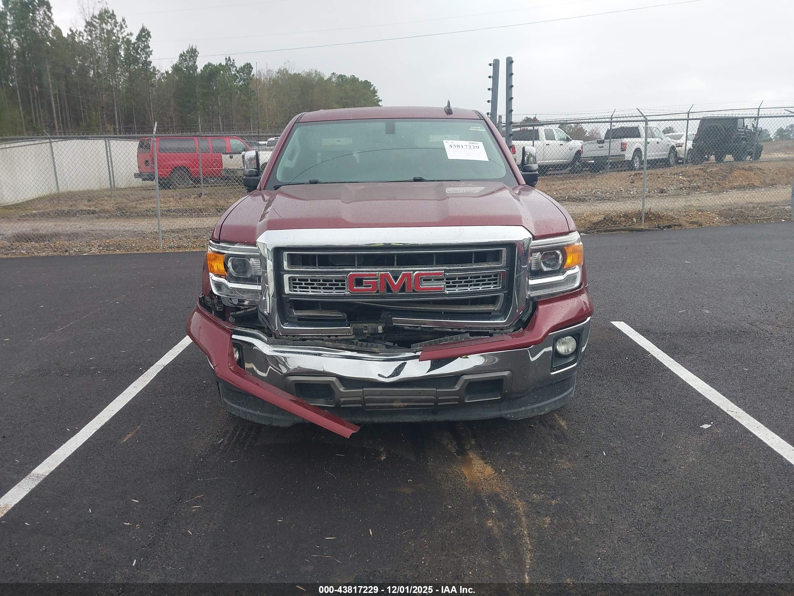 GMC SIERRA image 6