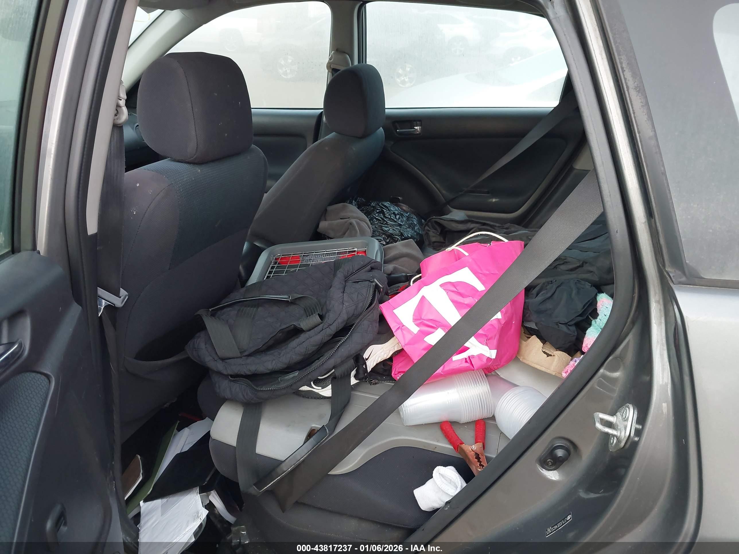 TOYOTA MATRIX image 8