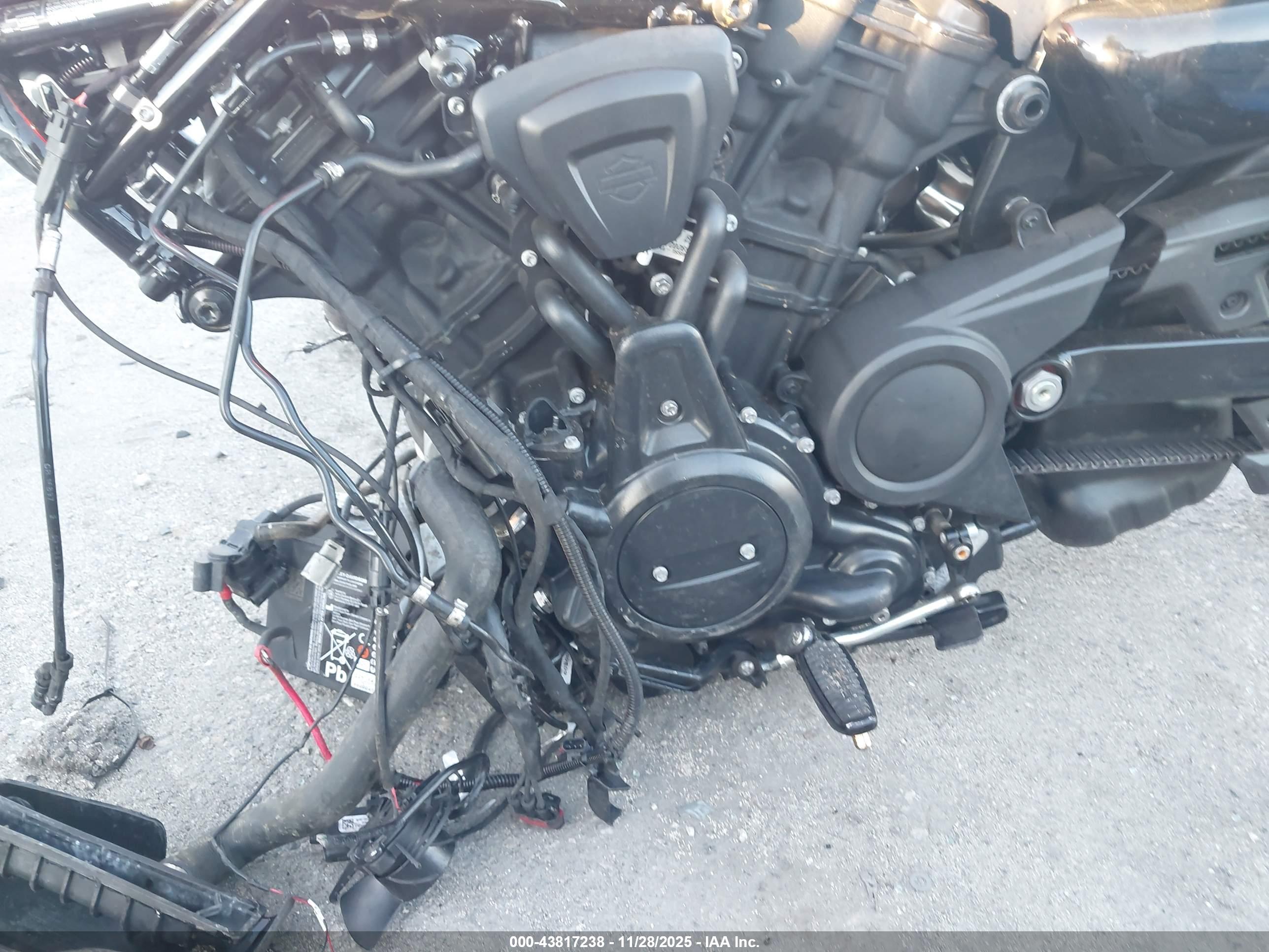 HARLEY-DAVIDSON RH975 image 9