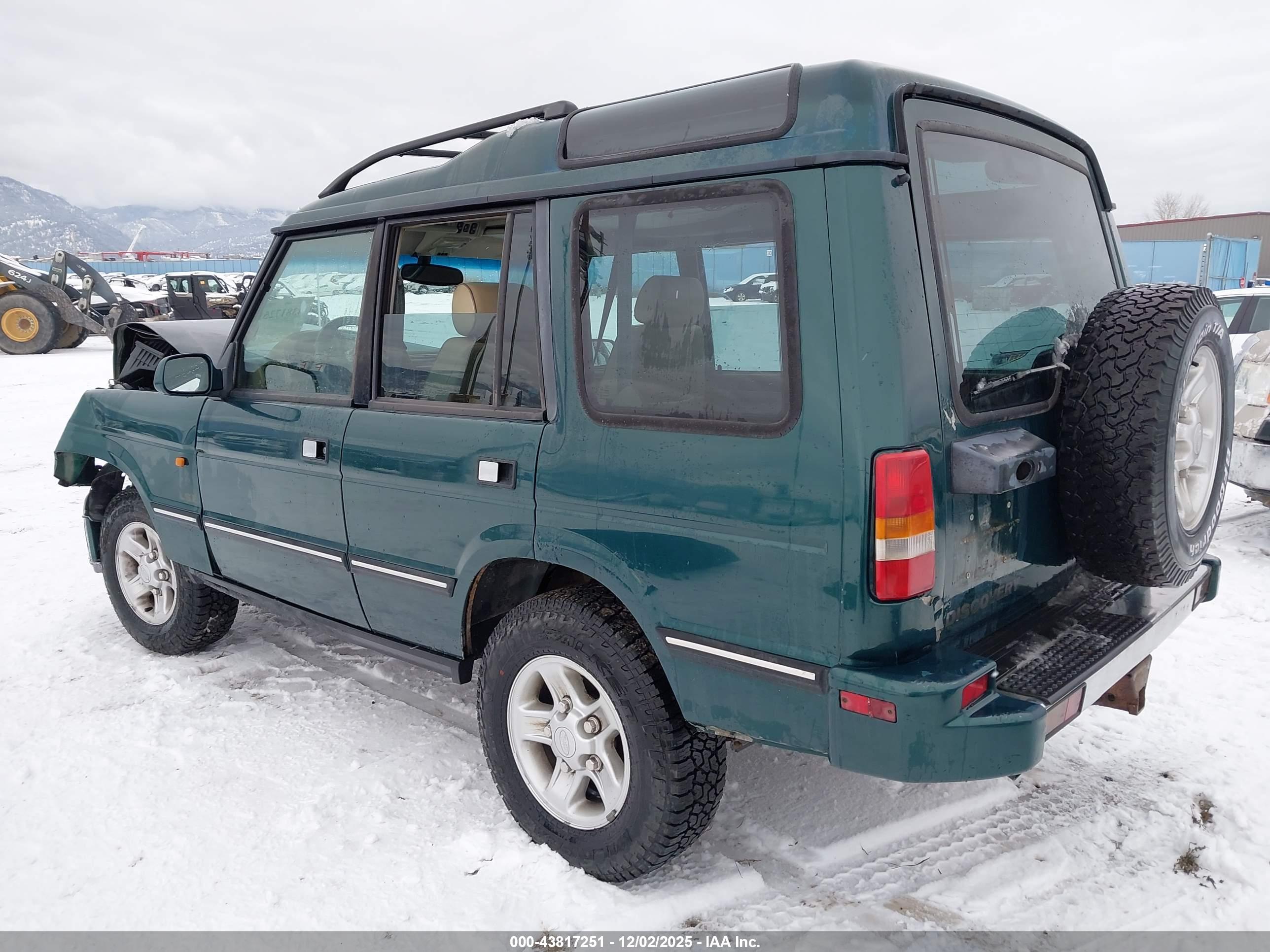 LAND ROVER image 3