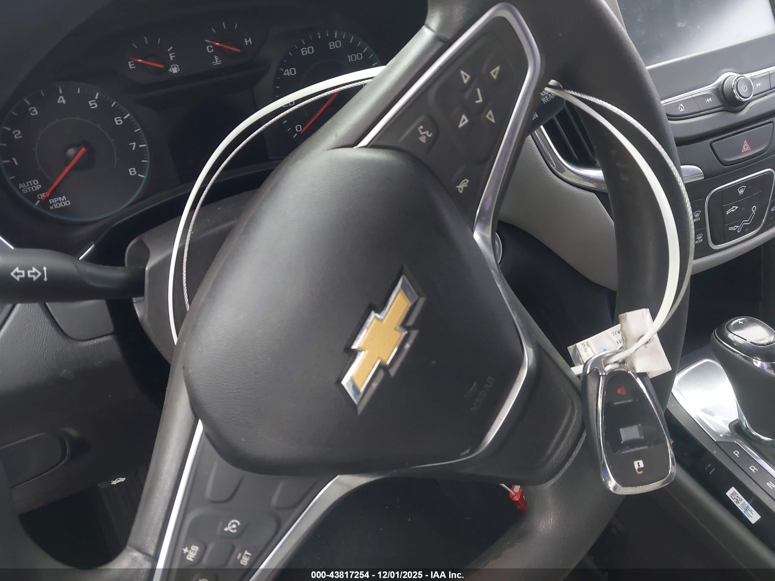 CHEVROLET EQUINOX image 11