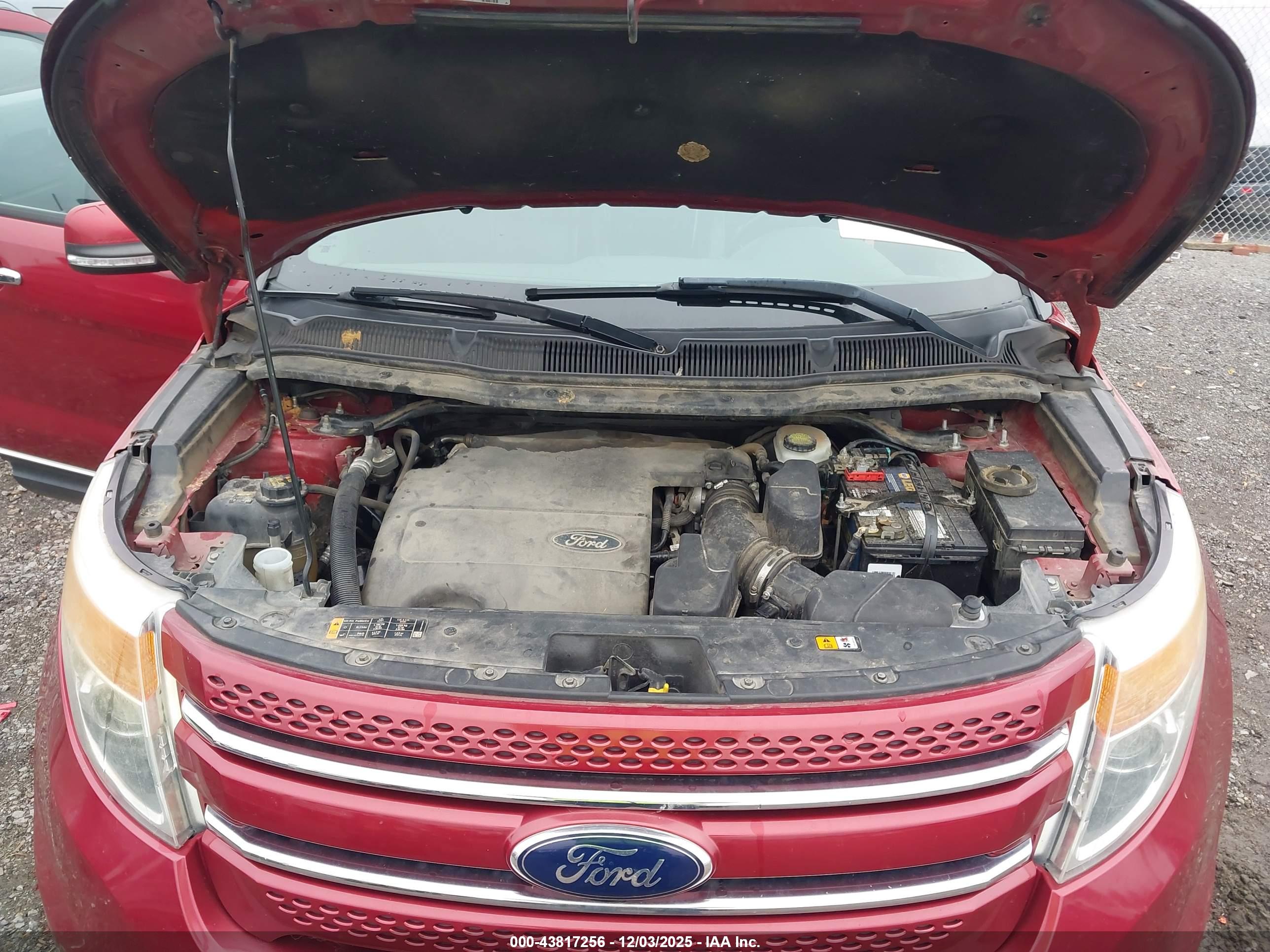 FORD EXPLORER image 10