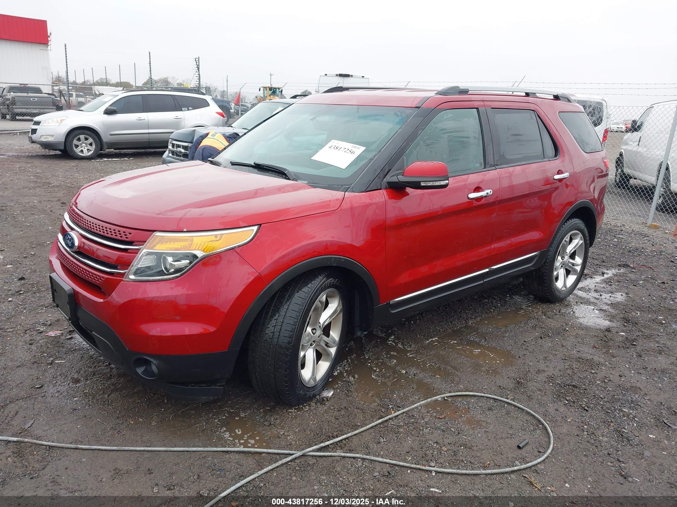 FORD EXPLORER image 2