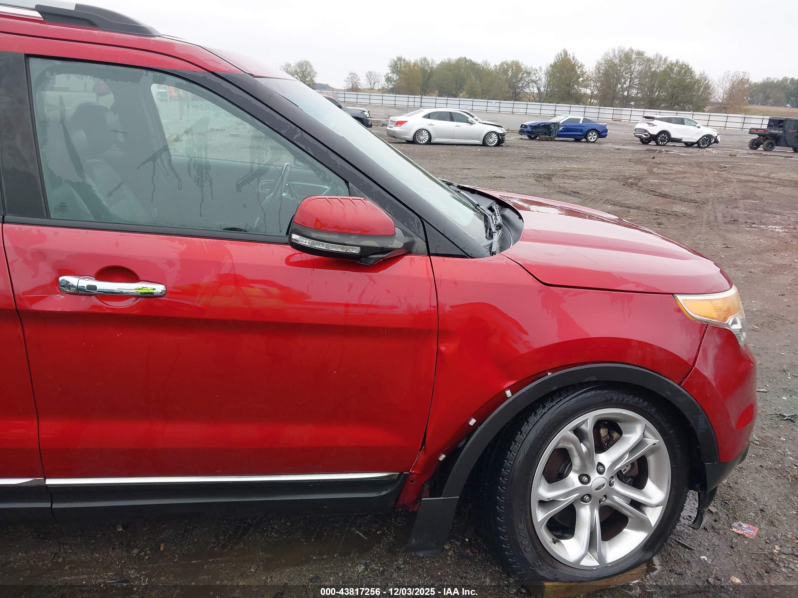 FORD EXPLORER image 6
