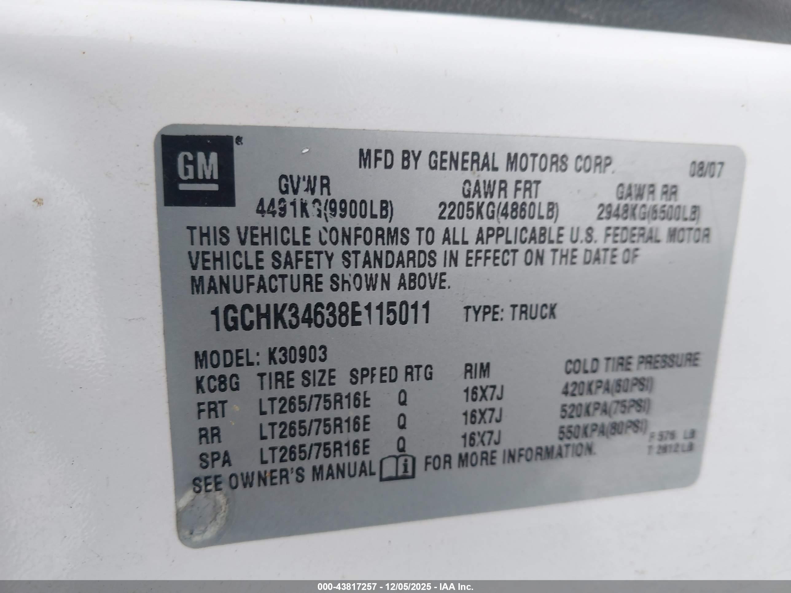 CHEVROLET SILVERADO image 9